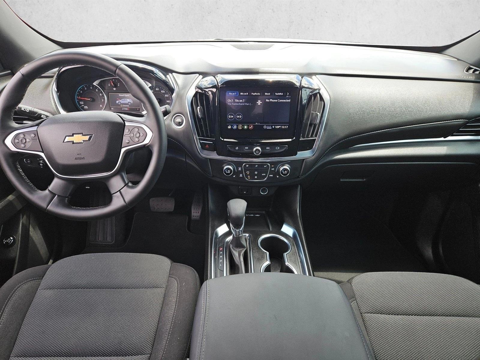 Thumbnail: 2023 Chevrolet Traverse - 4