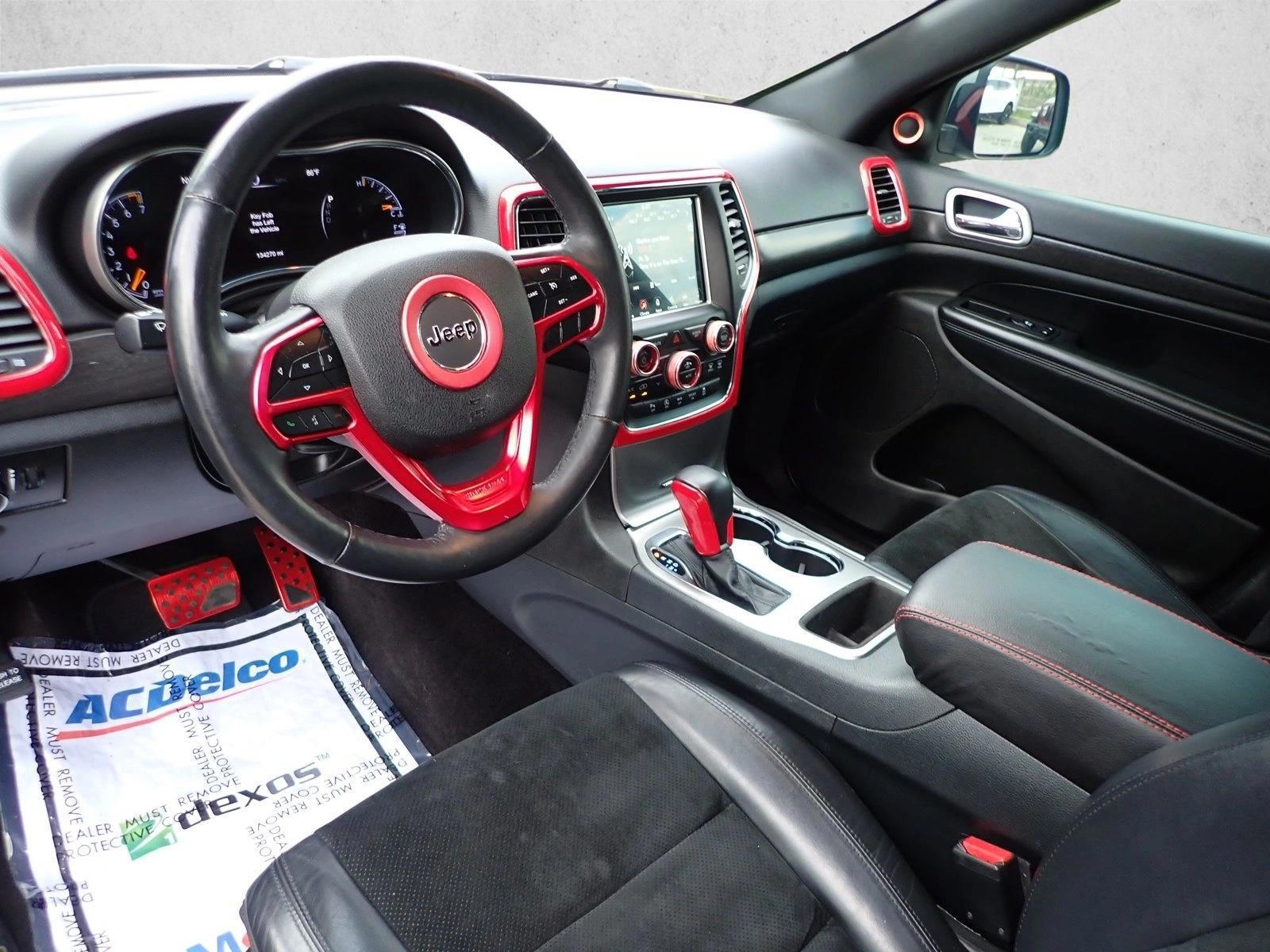Thumbnail: 2018 Jeep Grand Cherokee - 3