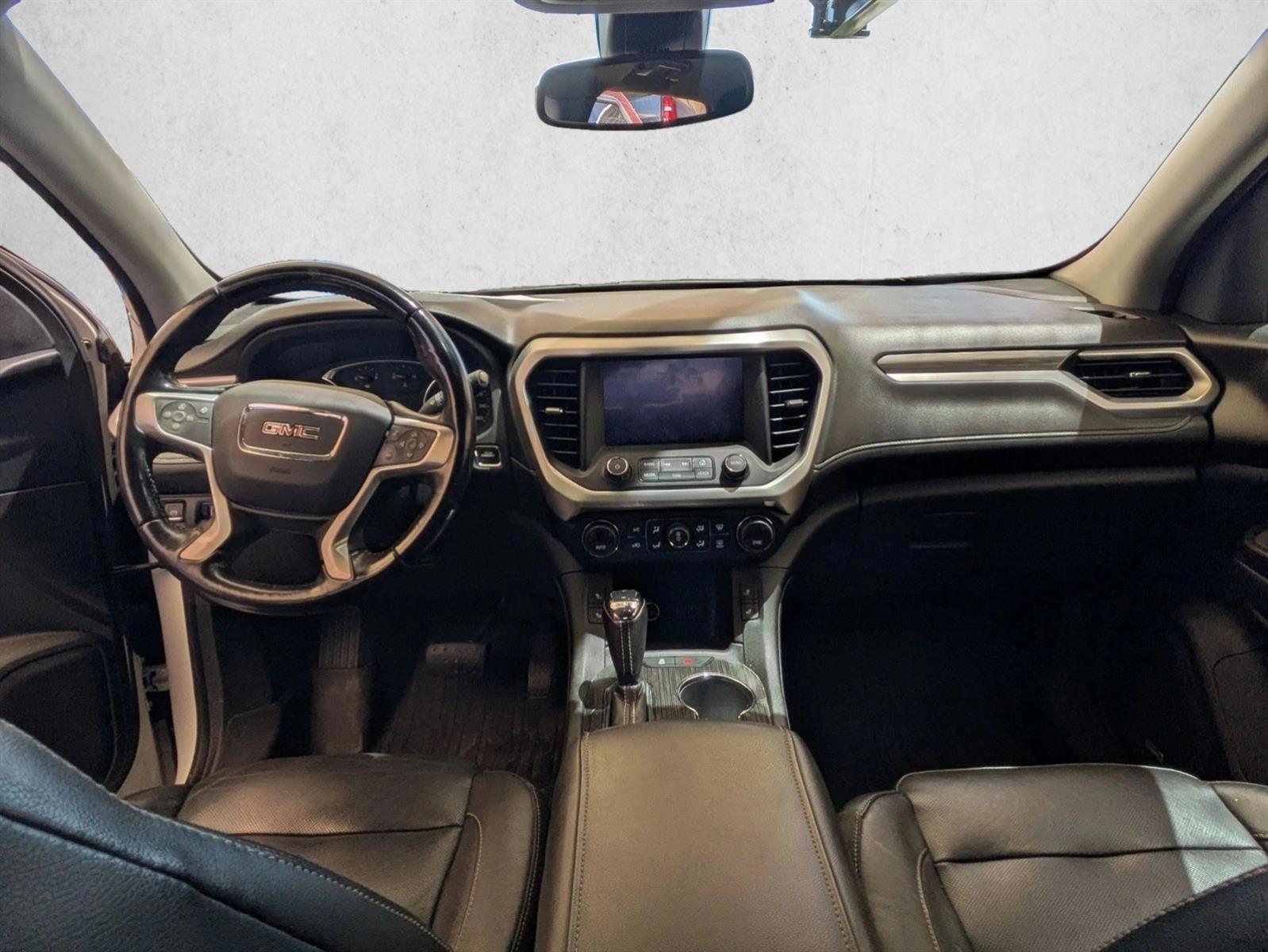 Thumbnail: 2018 GMC Acadia - 2