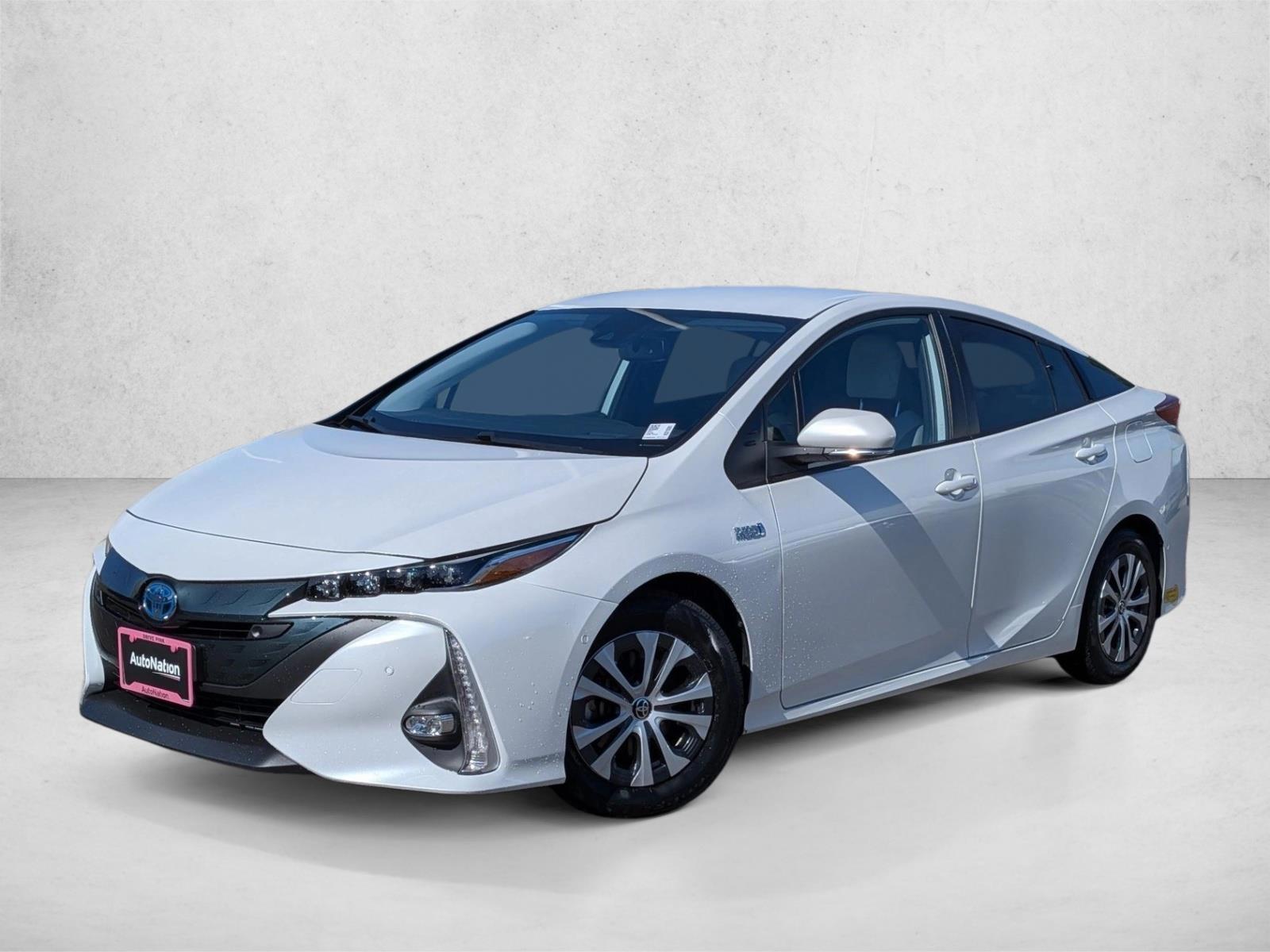 Thumbnail: 2022 Toyota Prius Prime - 2