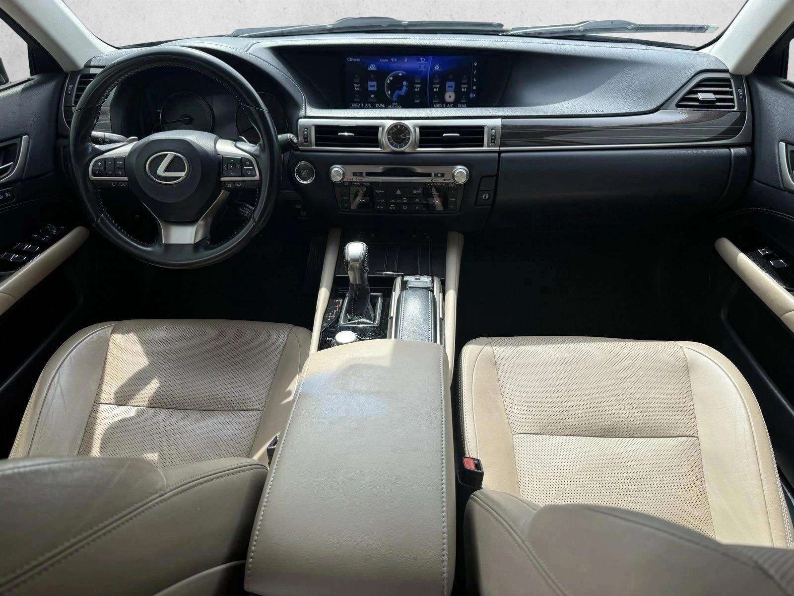 Thumbnail: 2017 Lexus GS - 3