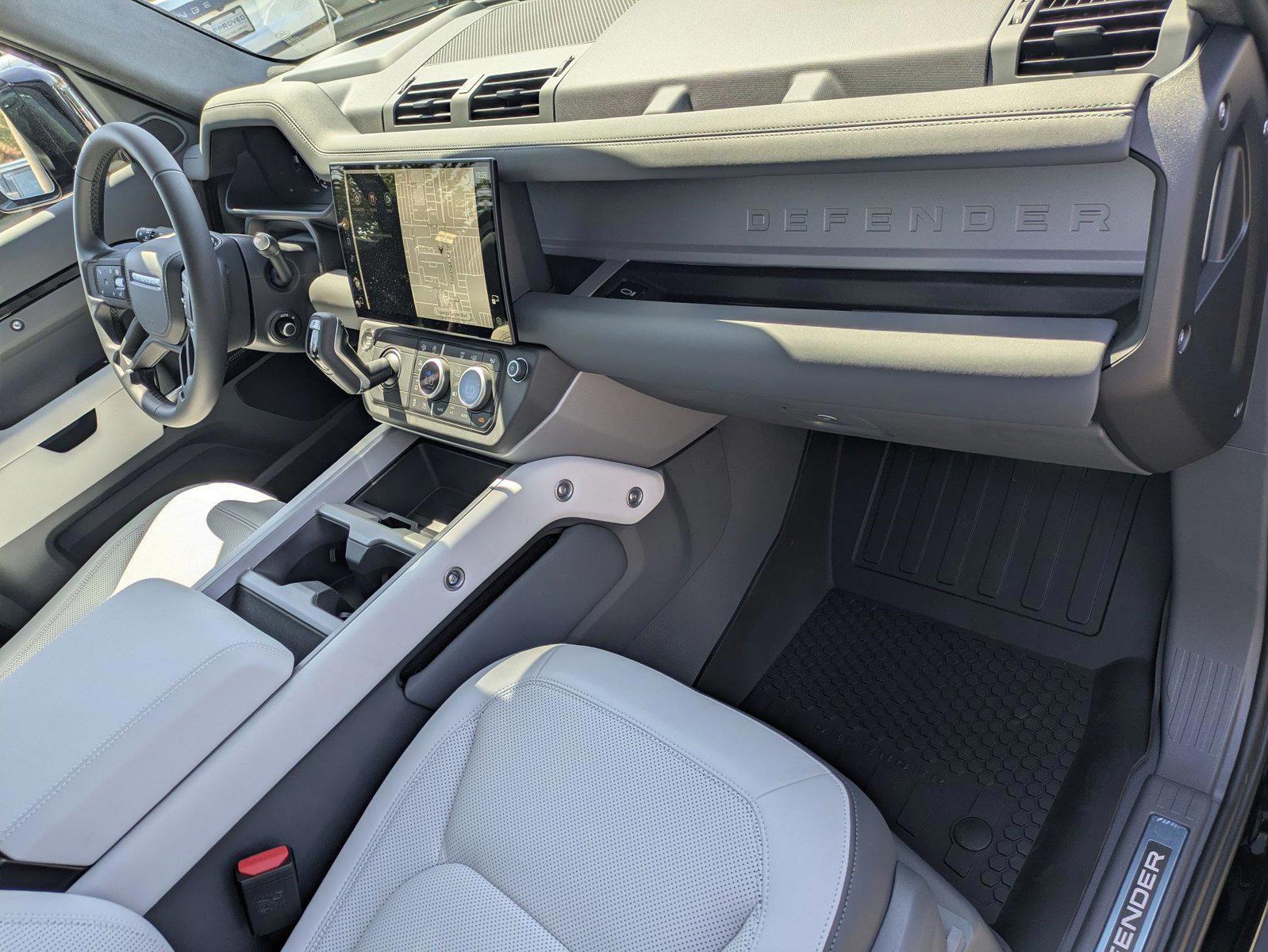 2026 Land Rover Defender X - Photo 23