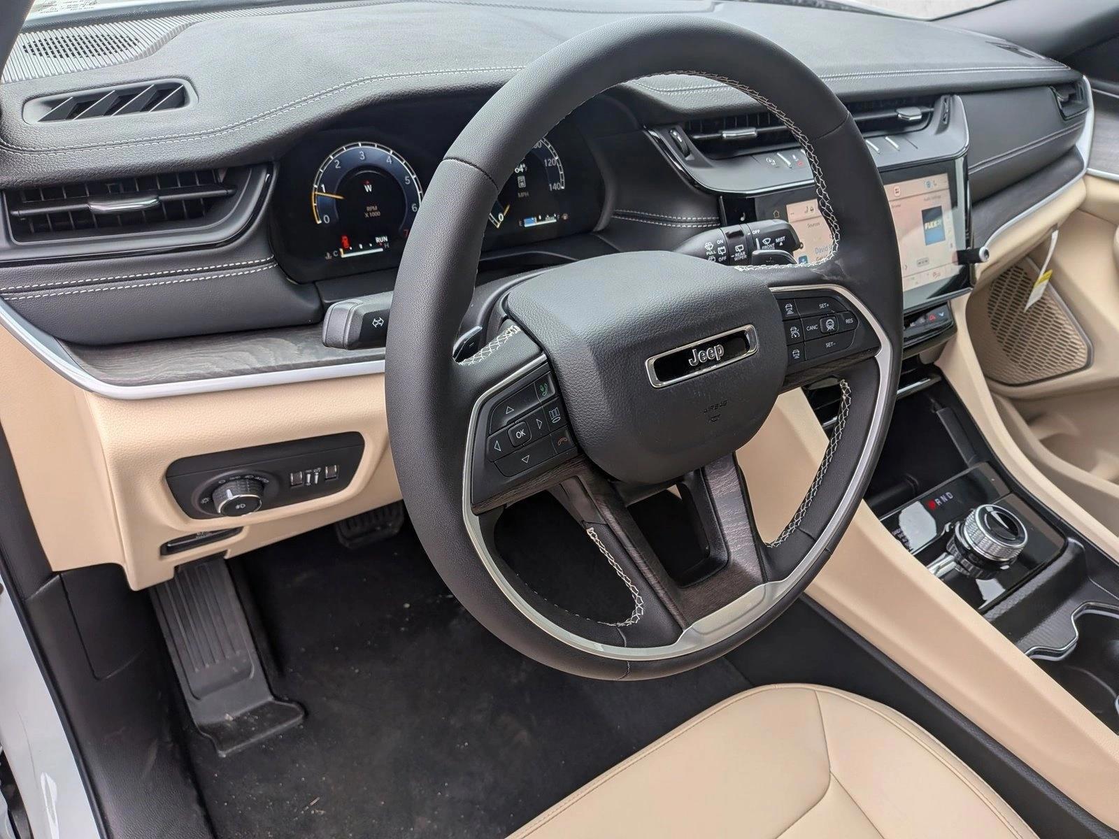 Thumbnail: 2026 Jeep Grand Cherokee L - 3