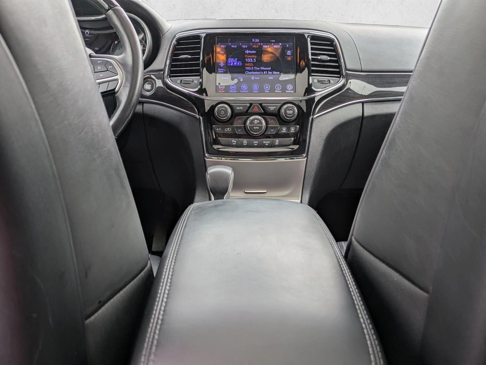 Thumbnail: 2020 Jeep Grand Cherokee - 3
