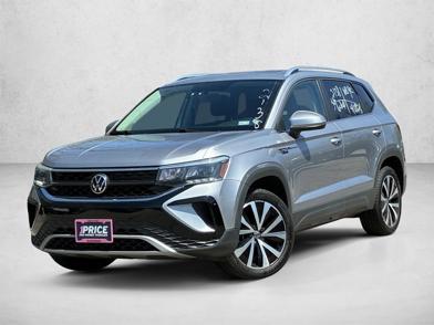 2022 Volkswagen Taos SE -
                  Des Plaines, IL