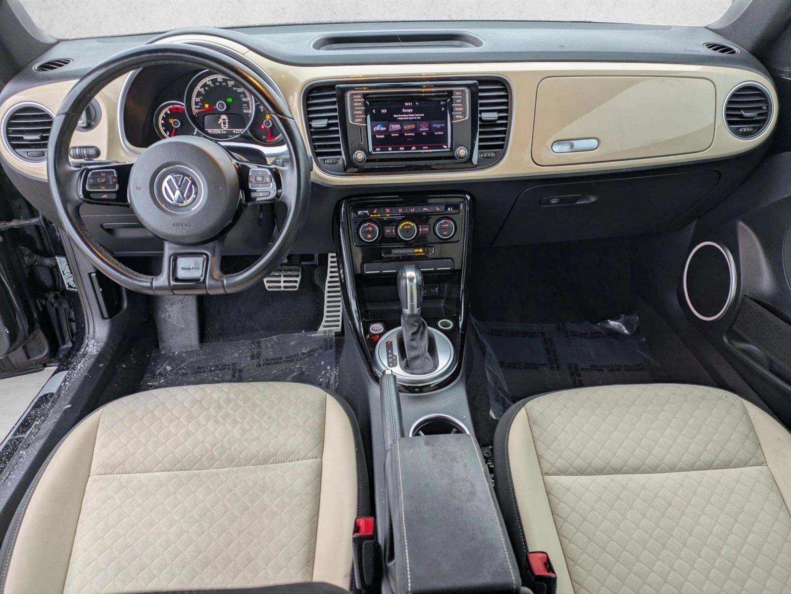 Thumbnail: 2019 Volkswagen Beetle - 4