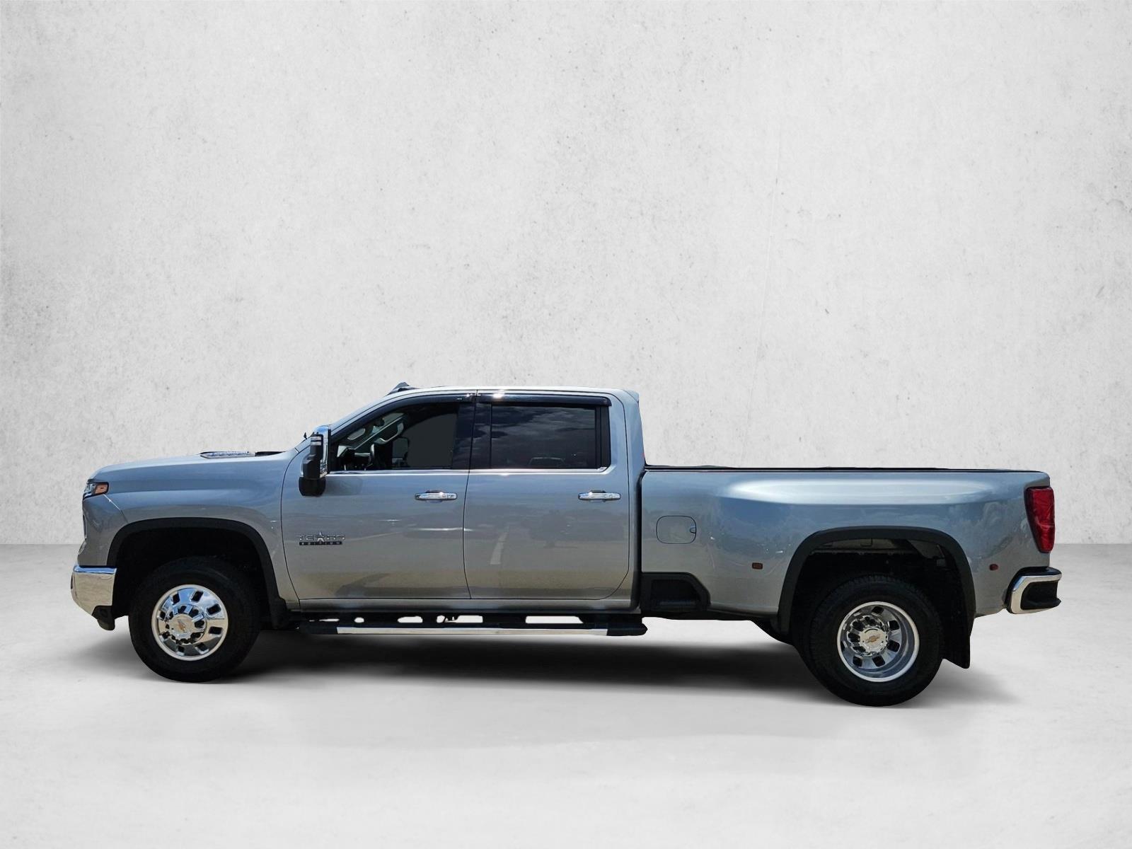 Thumbnail: 2026 Chevrolet Silverado 3500 - 2