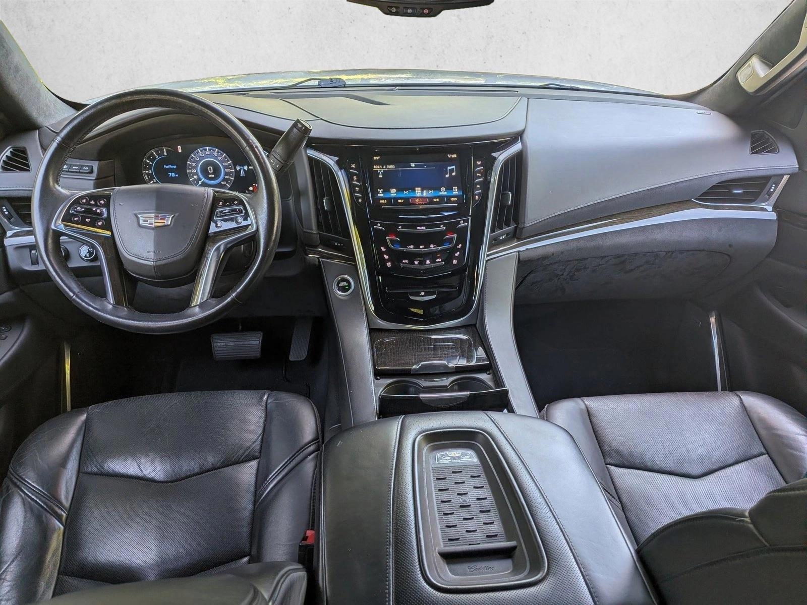 Thumbnail: 2016 Cadillac Escalade - 4