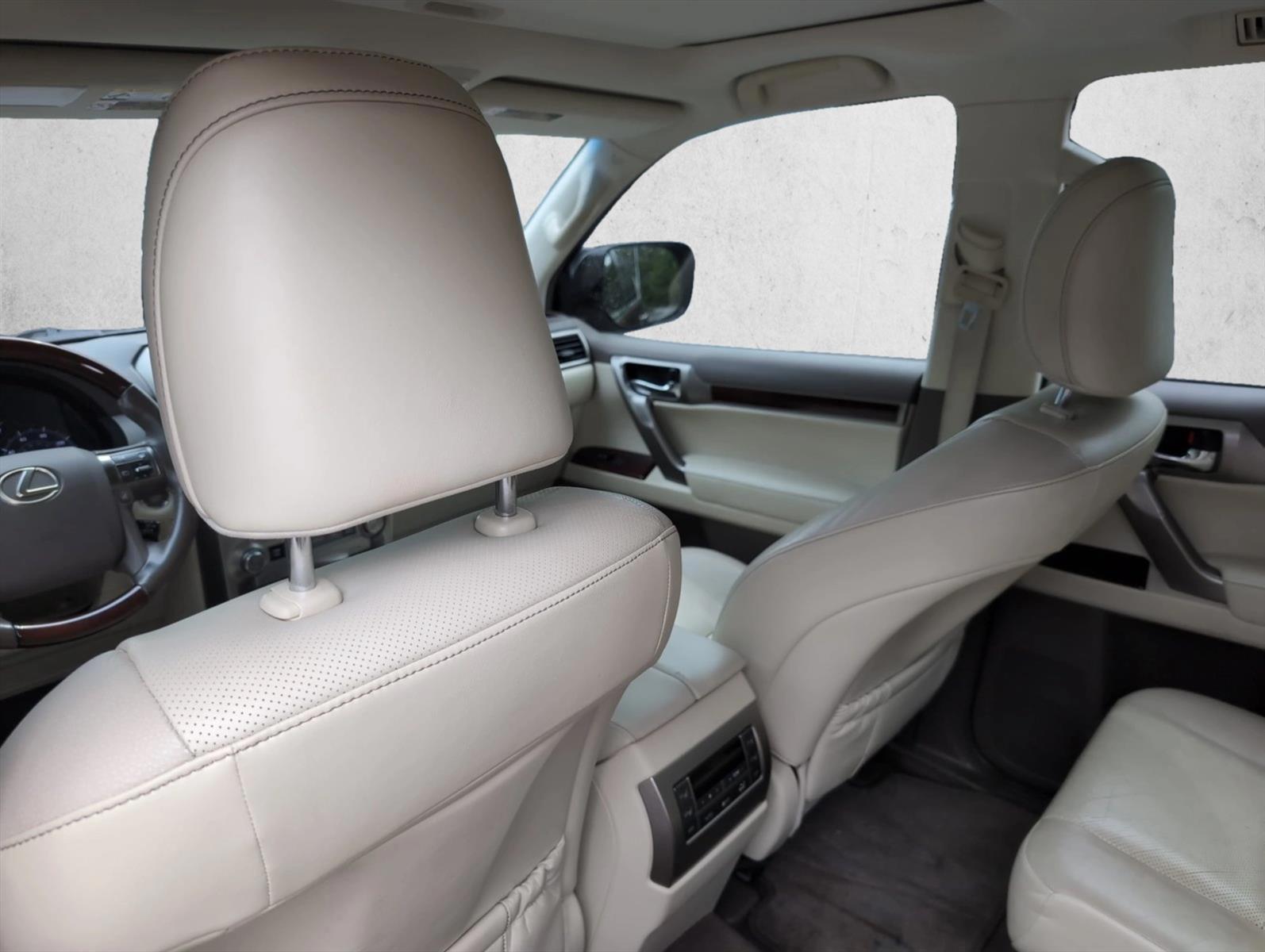 Thumbnail: 2017 Lexus GX - 4