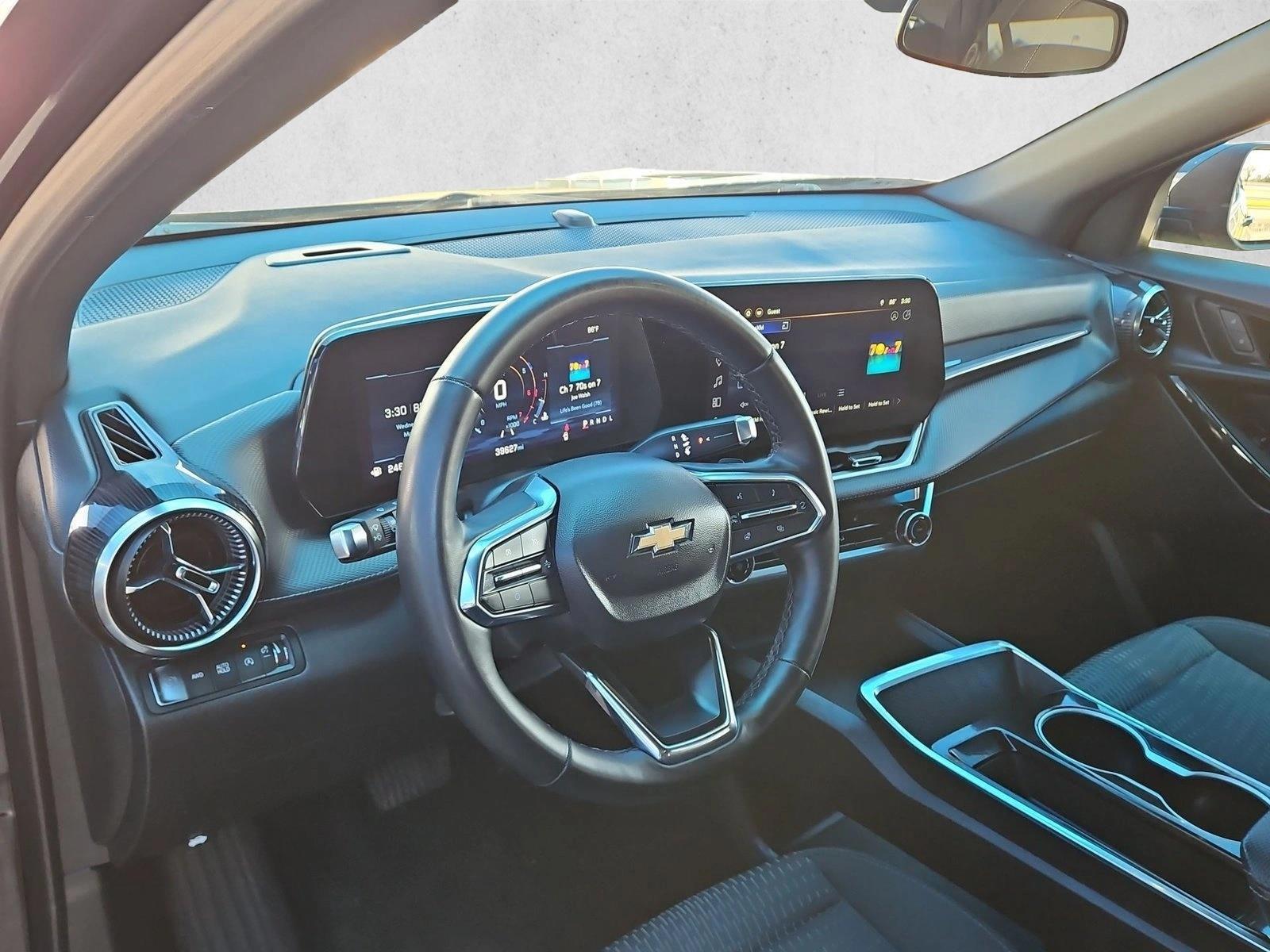 Thumbnail: 2025 Chevrolet Equinox - 3
