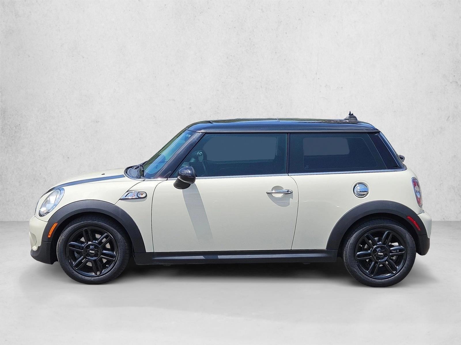 Thumbnail: 2013 MINI Cooper Hardtop - 2