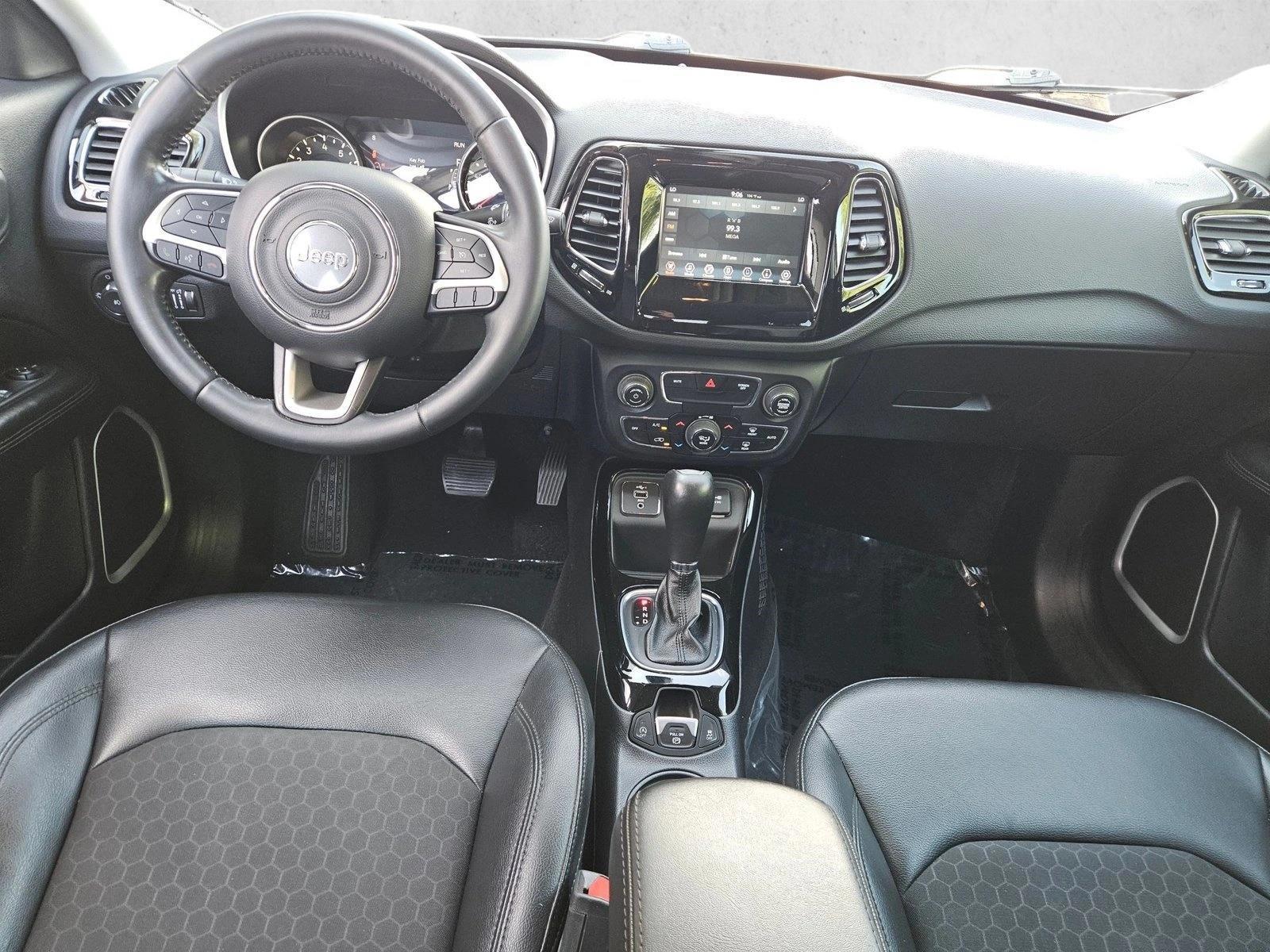 Thumbnail: 2019 Jeep Compass - 3