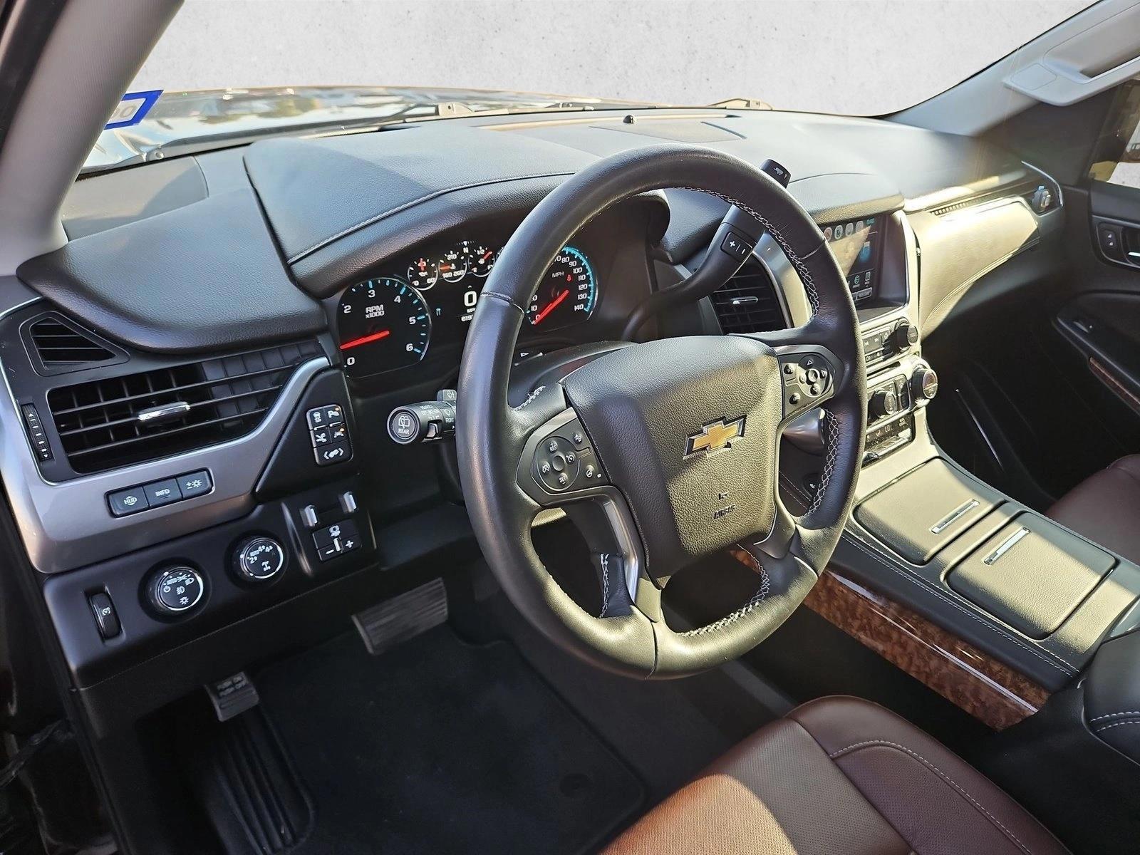Thumbnail: 2020 Chevrolet Suburban - 3