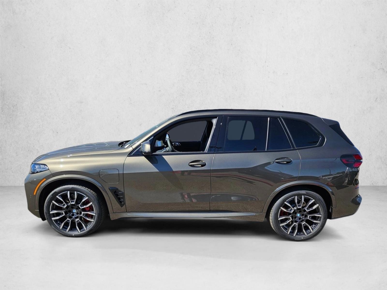Thumbnail: 2026 BMW X5 - 2