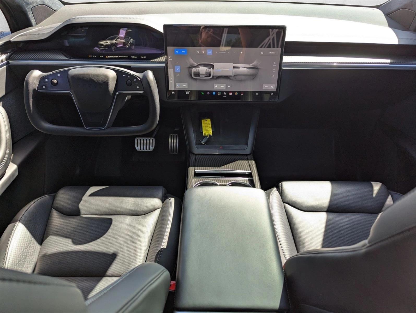 Thumbnail: 2022 Tesla Model X - 3