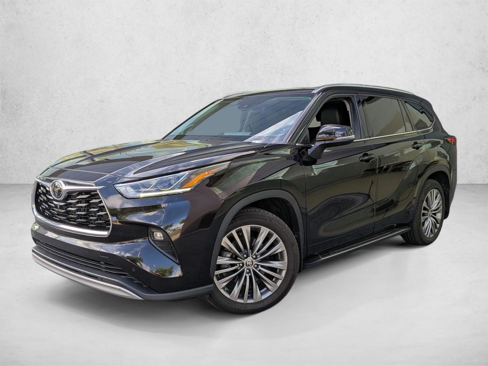 Thumbnail: 2021 Toyota Highlander - 1