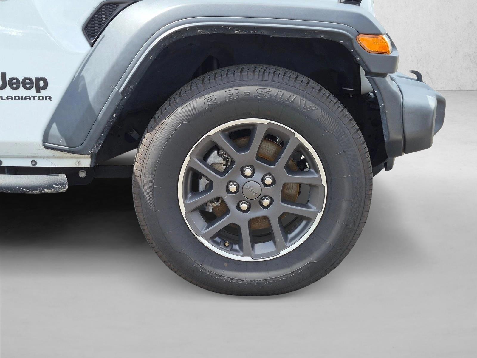 2021 Jeep Gladiator Sport - Photo 22