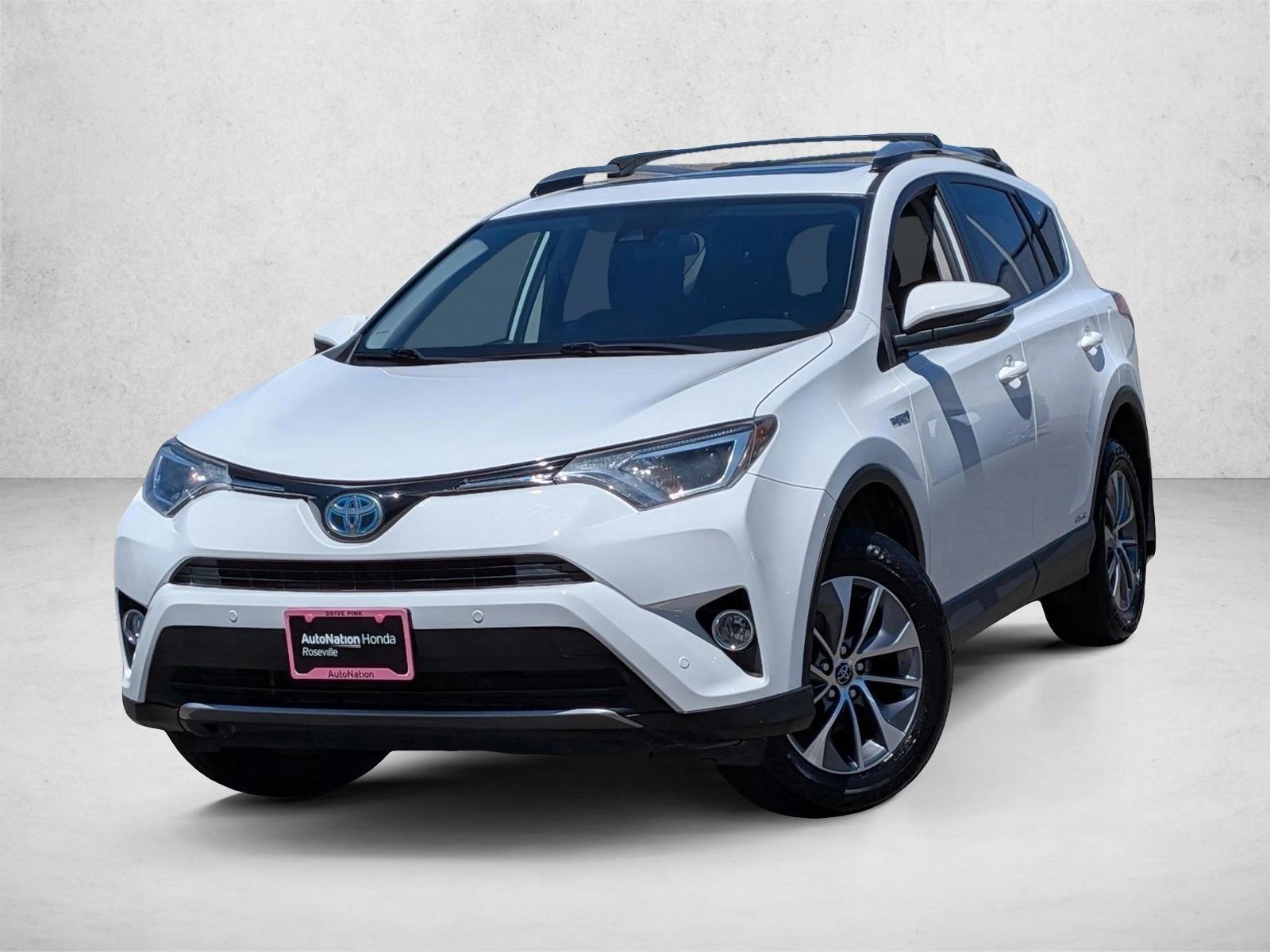 Thumbnail: 2017 Toyota RAV4 - 1