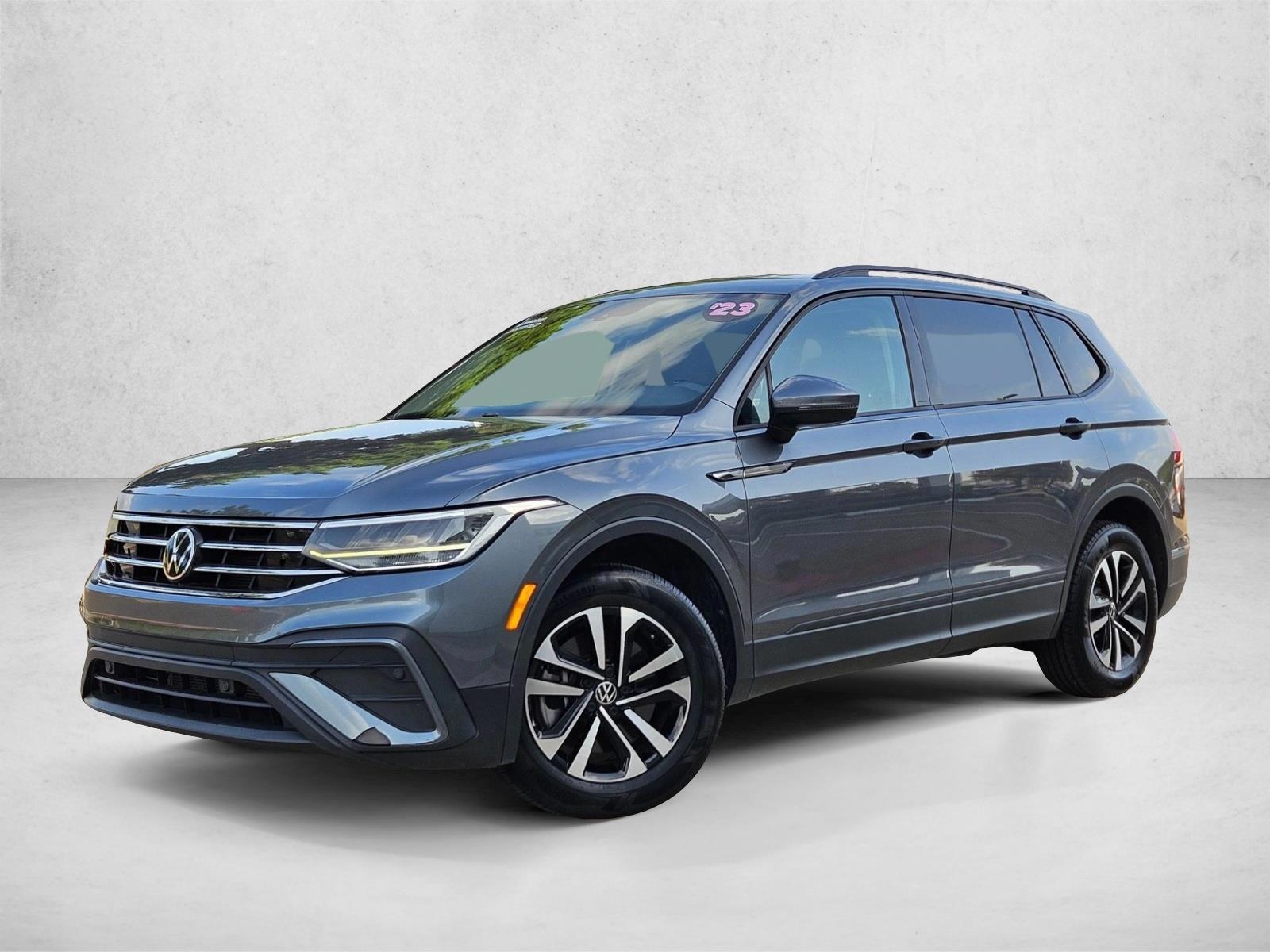Thumbnail: 2023 Volkswagen Tiguan - 1