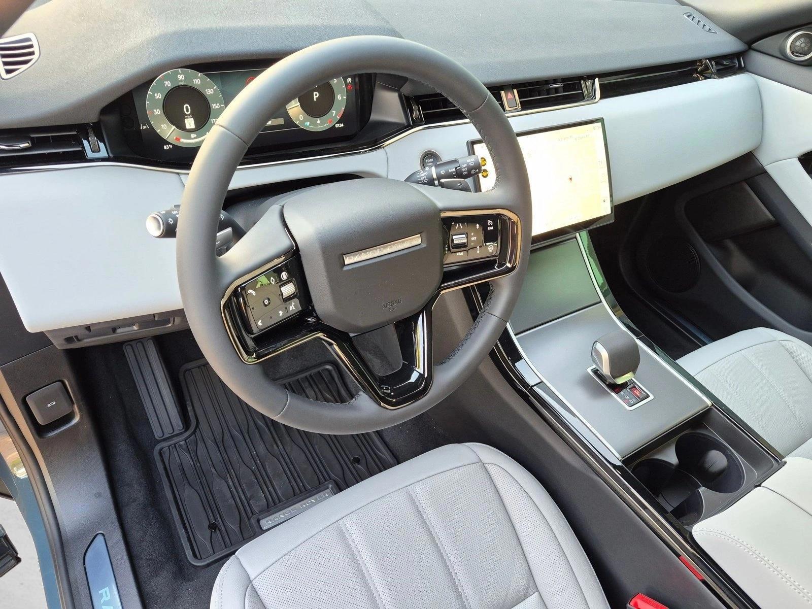 Thumbnail: 2026 Land Rover Range Rover Evoque - 3