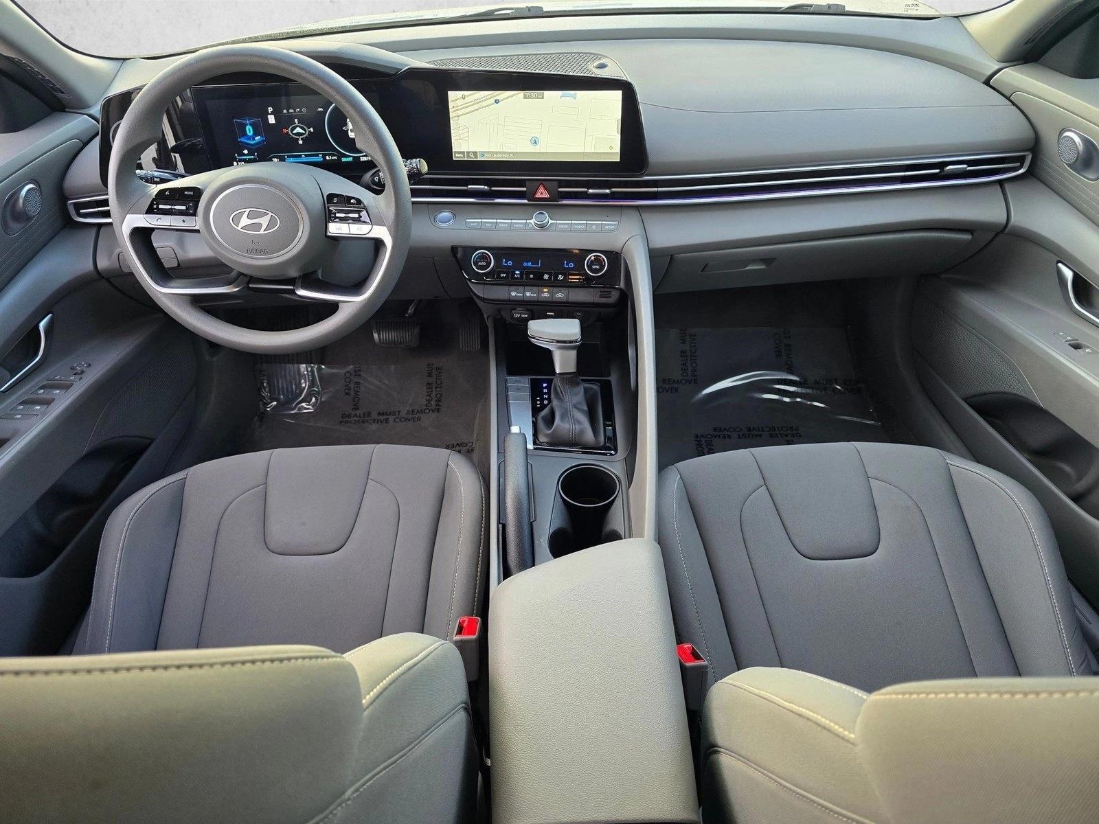 Thumbnail: 2024 Hyundai Elantra - 4