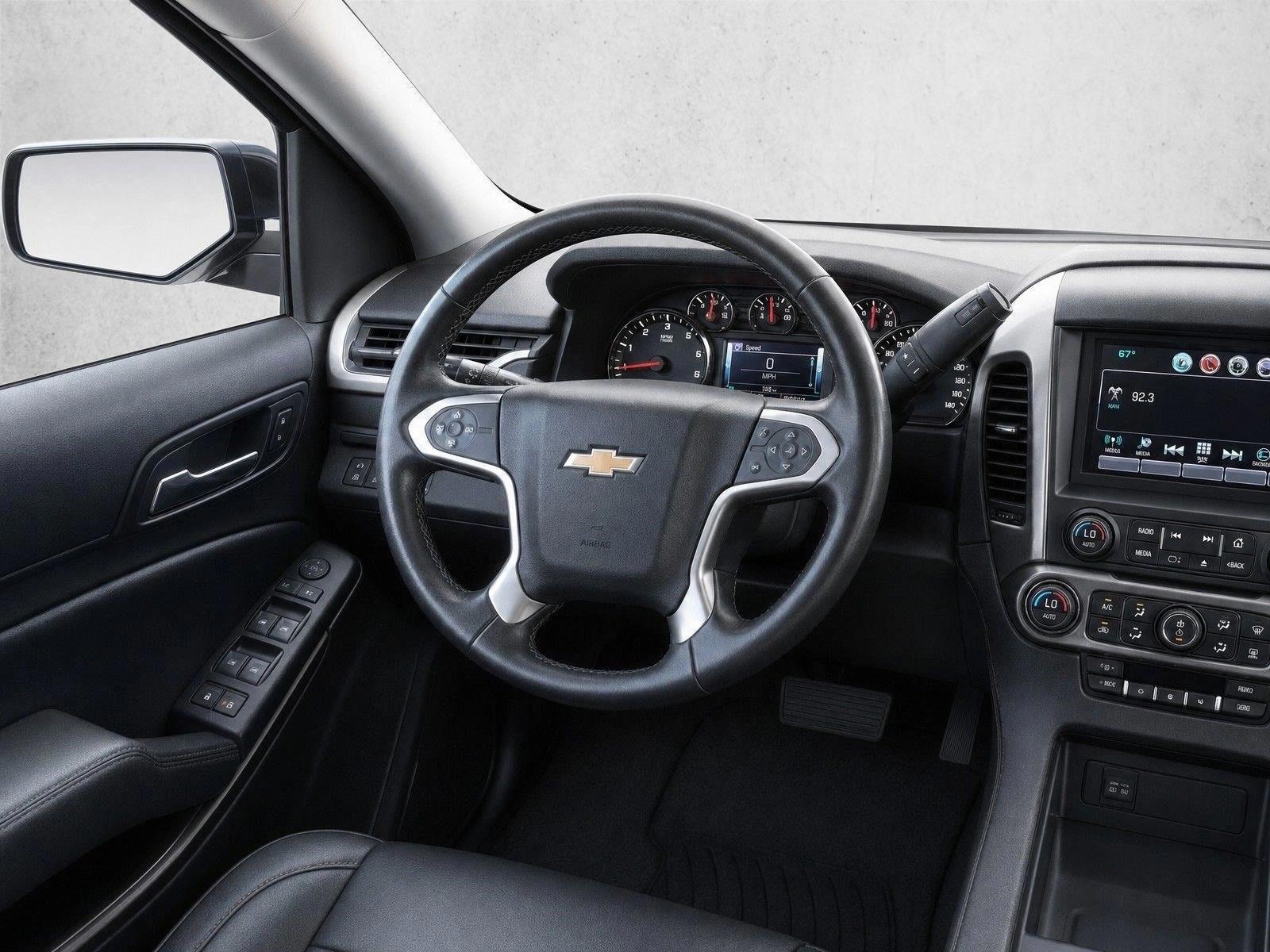 Thumbnail: 2019 Chevrolet Tahoe - 4