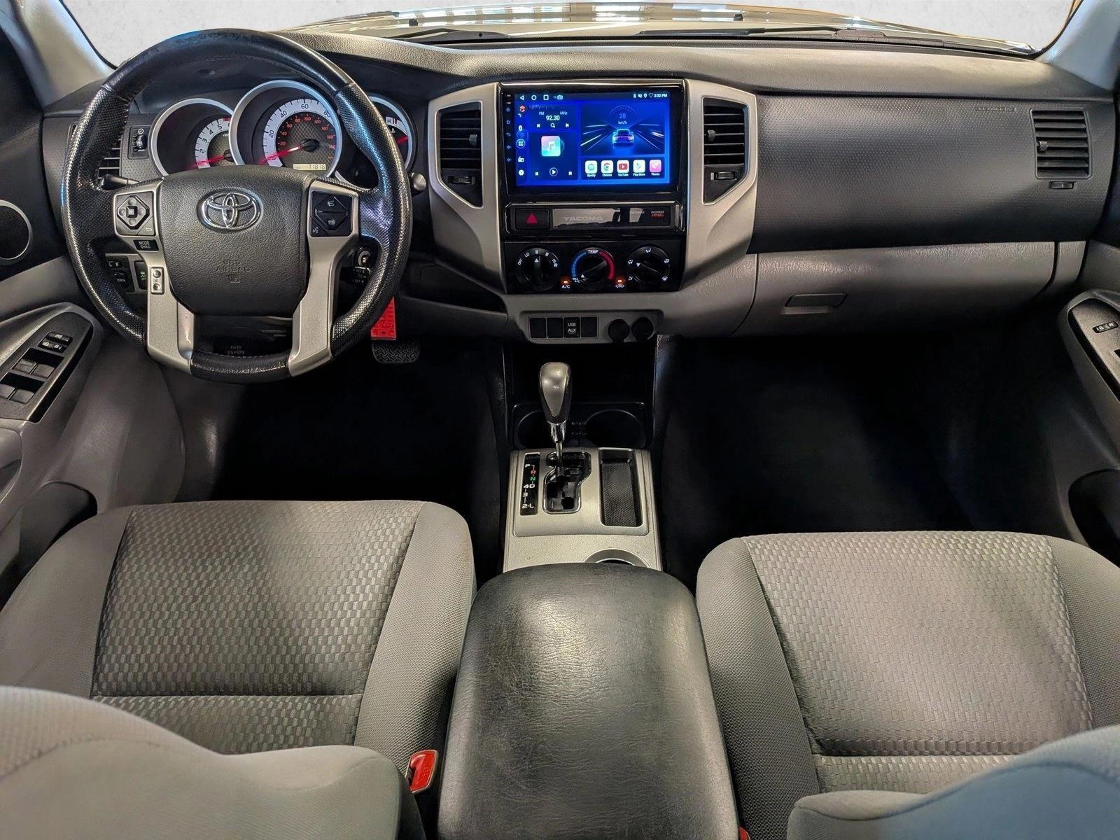 Thumbnail: 2015 Toyota Tacoma - 4