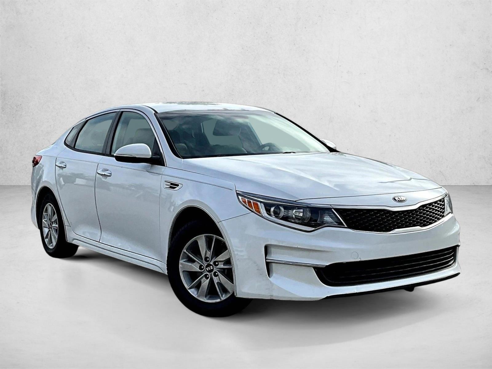 2016 Kia Optima LX - Photo 12