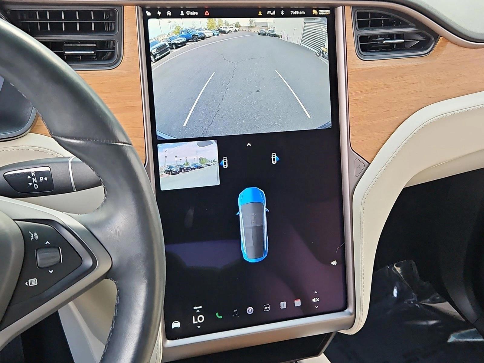 2020 Tesla Model X Long Range - Photo 14