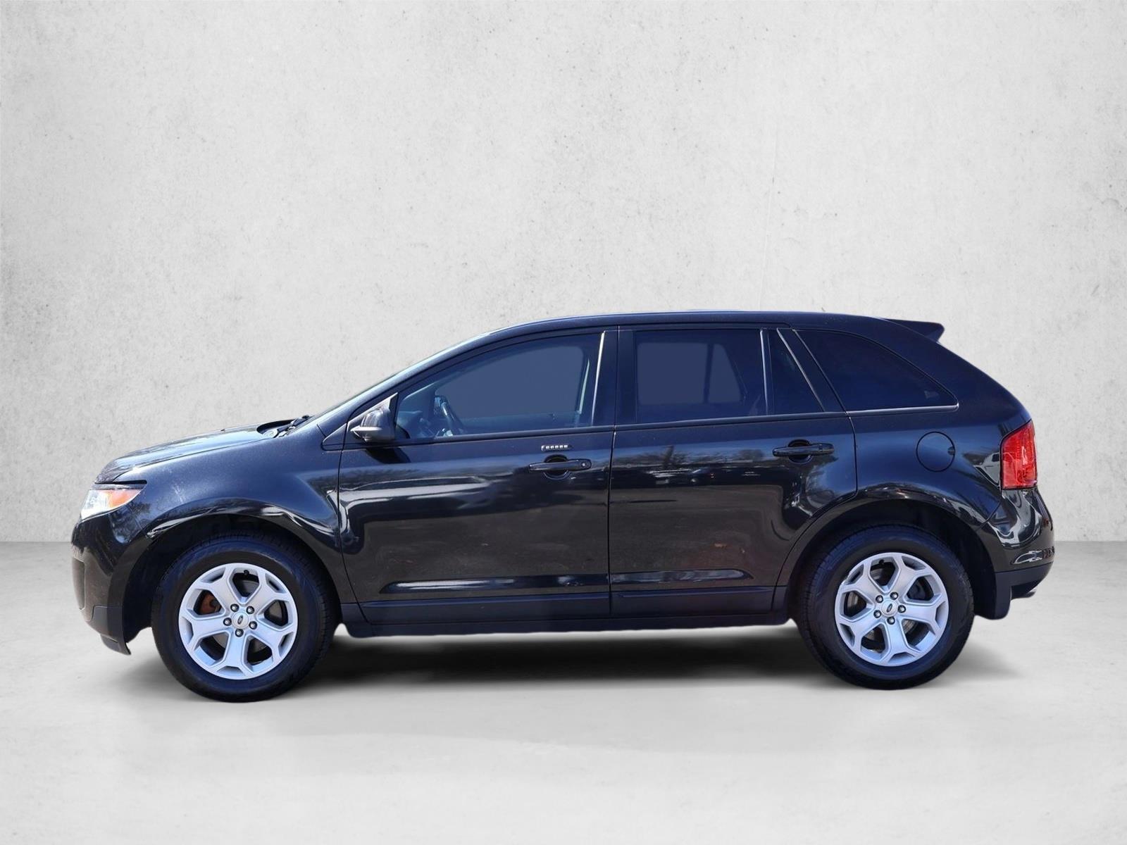Thumbnail: 2013 Ford Edge - 2