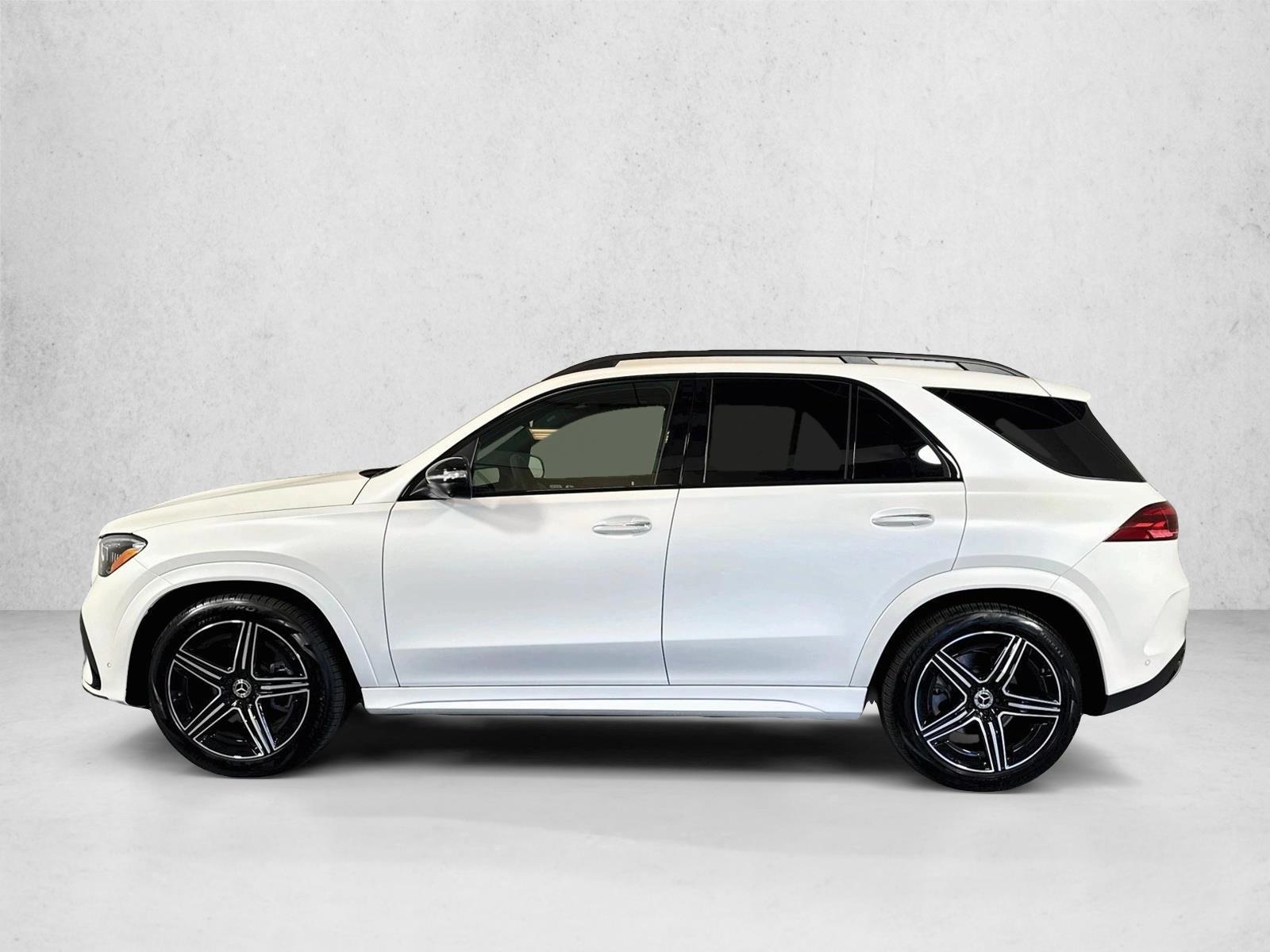 Thumbnail: 2026 Mercedes-Benz GLE - 2