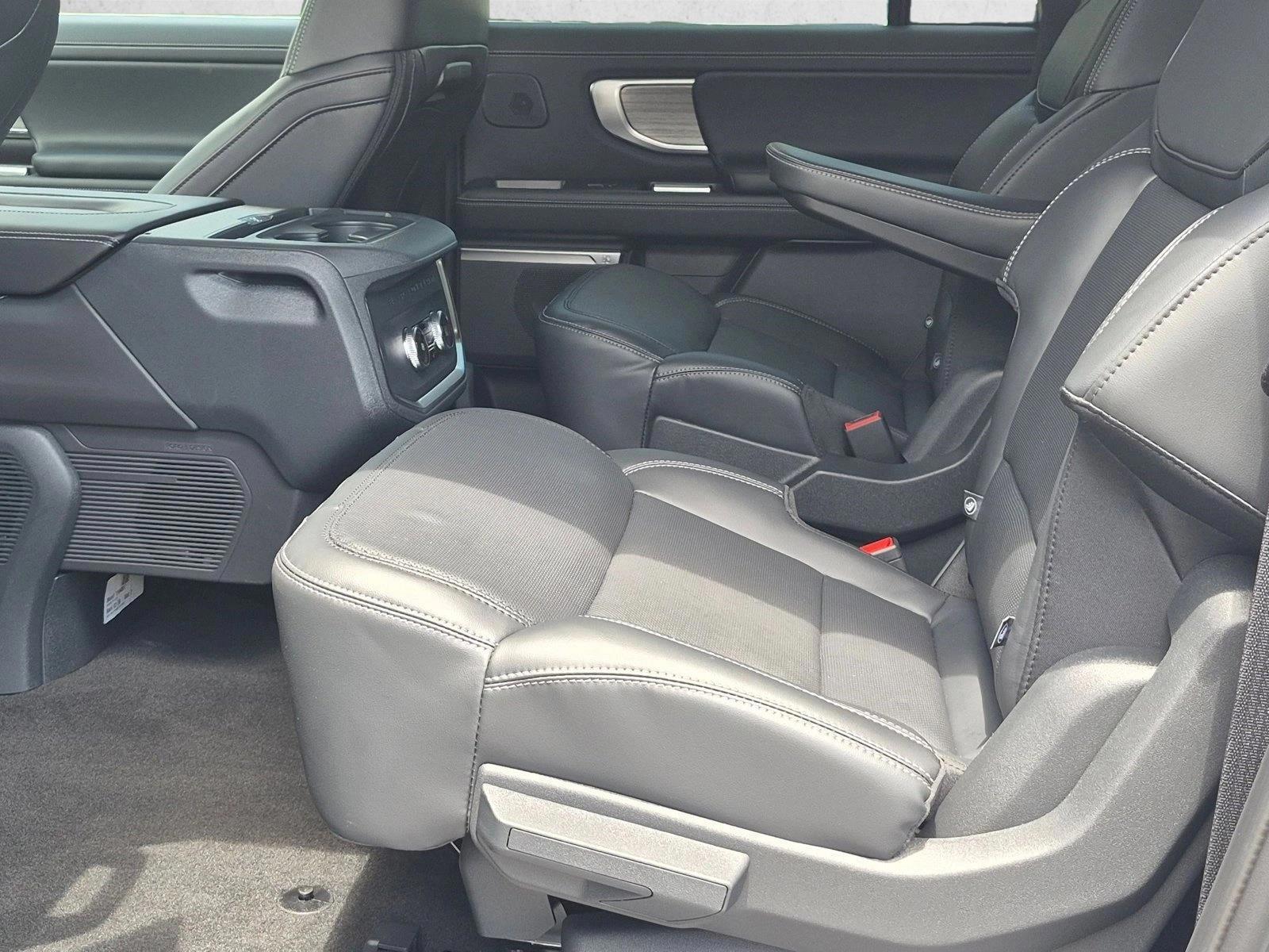 Thumbnail: 2026 Ford Expedition MAX - 4