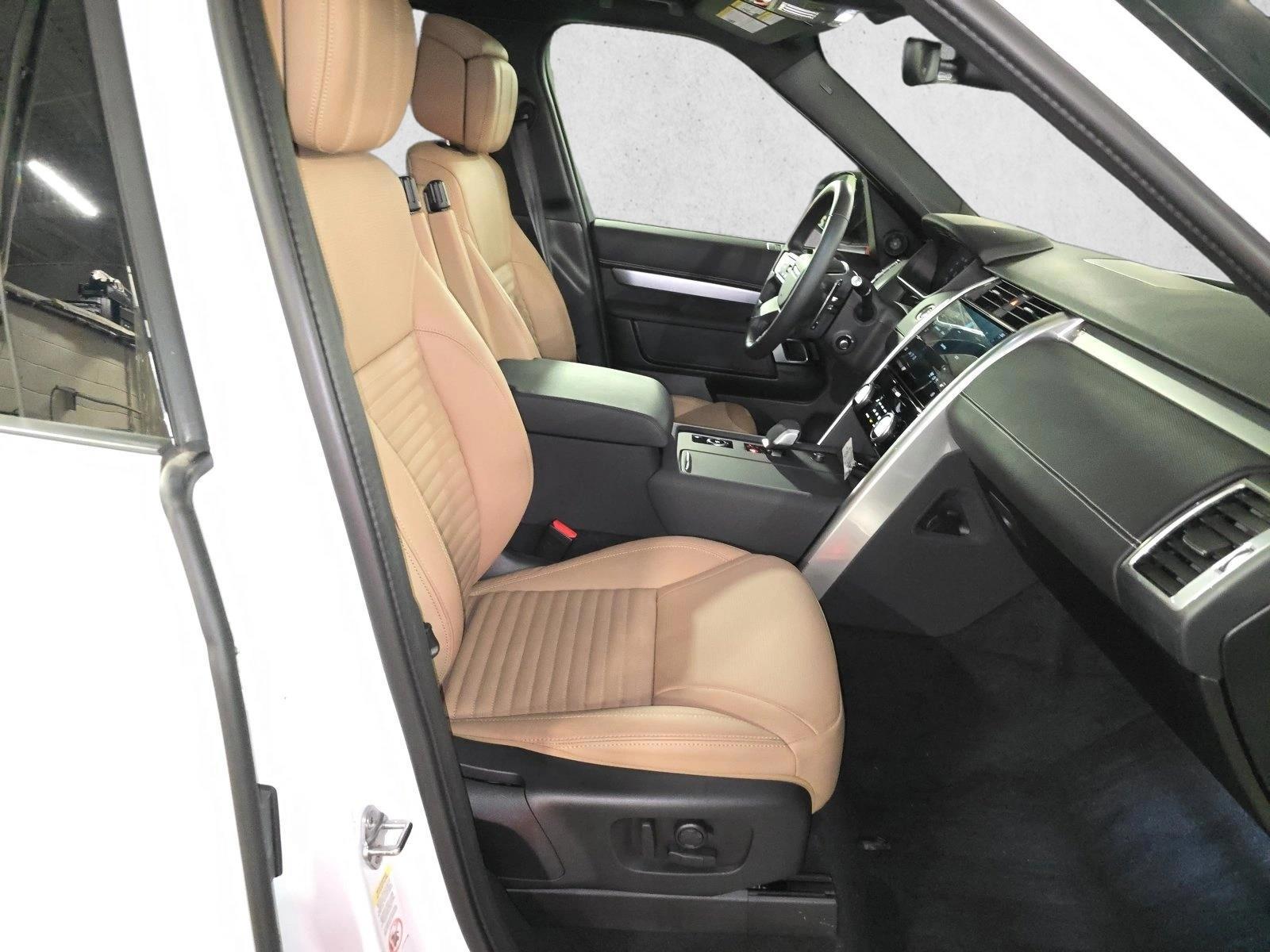 2025 Land Rover Discovery Dynamic SE - Photo 10