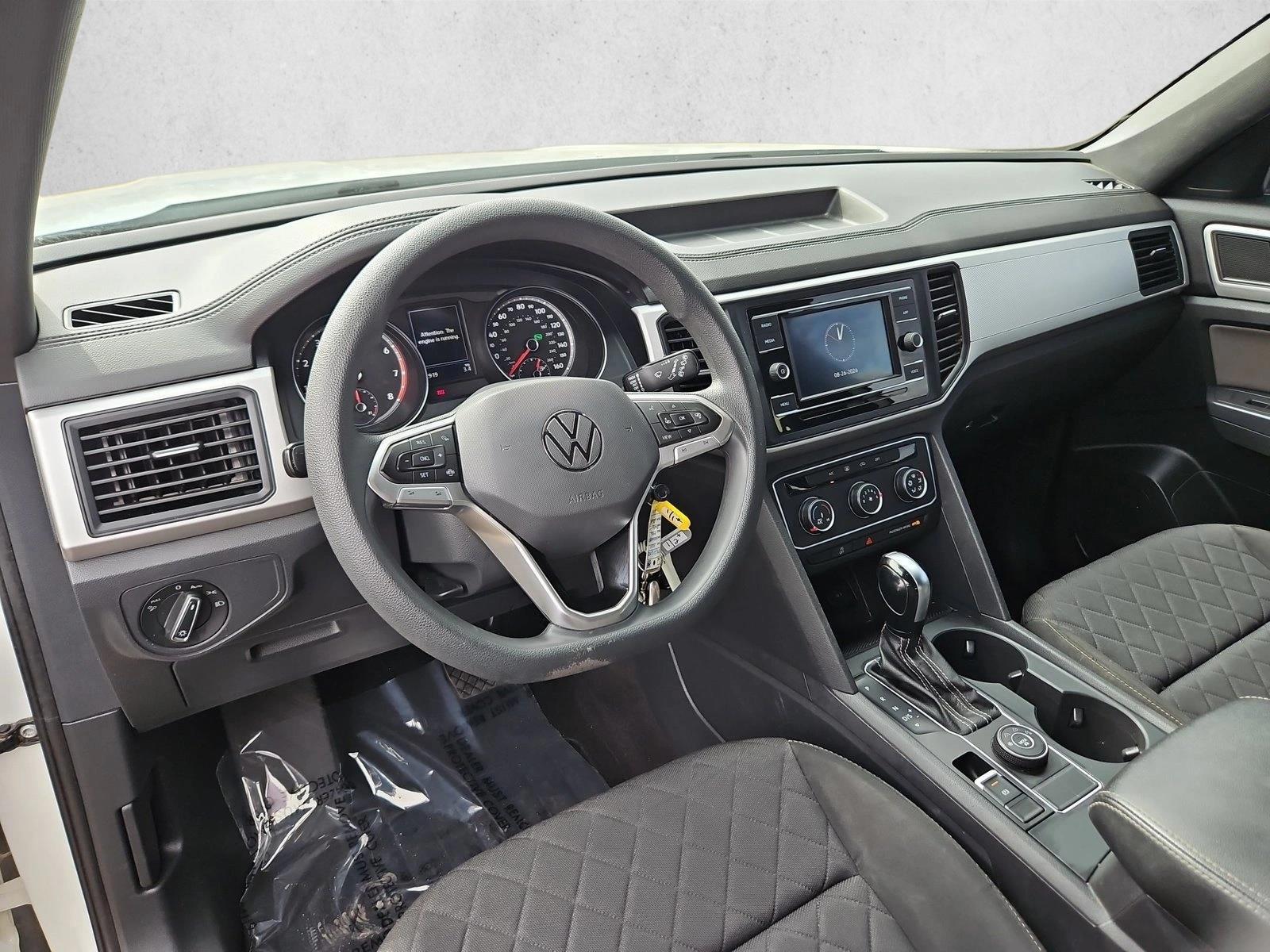 Thumbnail: 2021 Volkswagen Atlas - 3