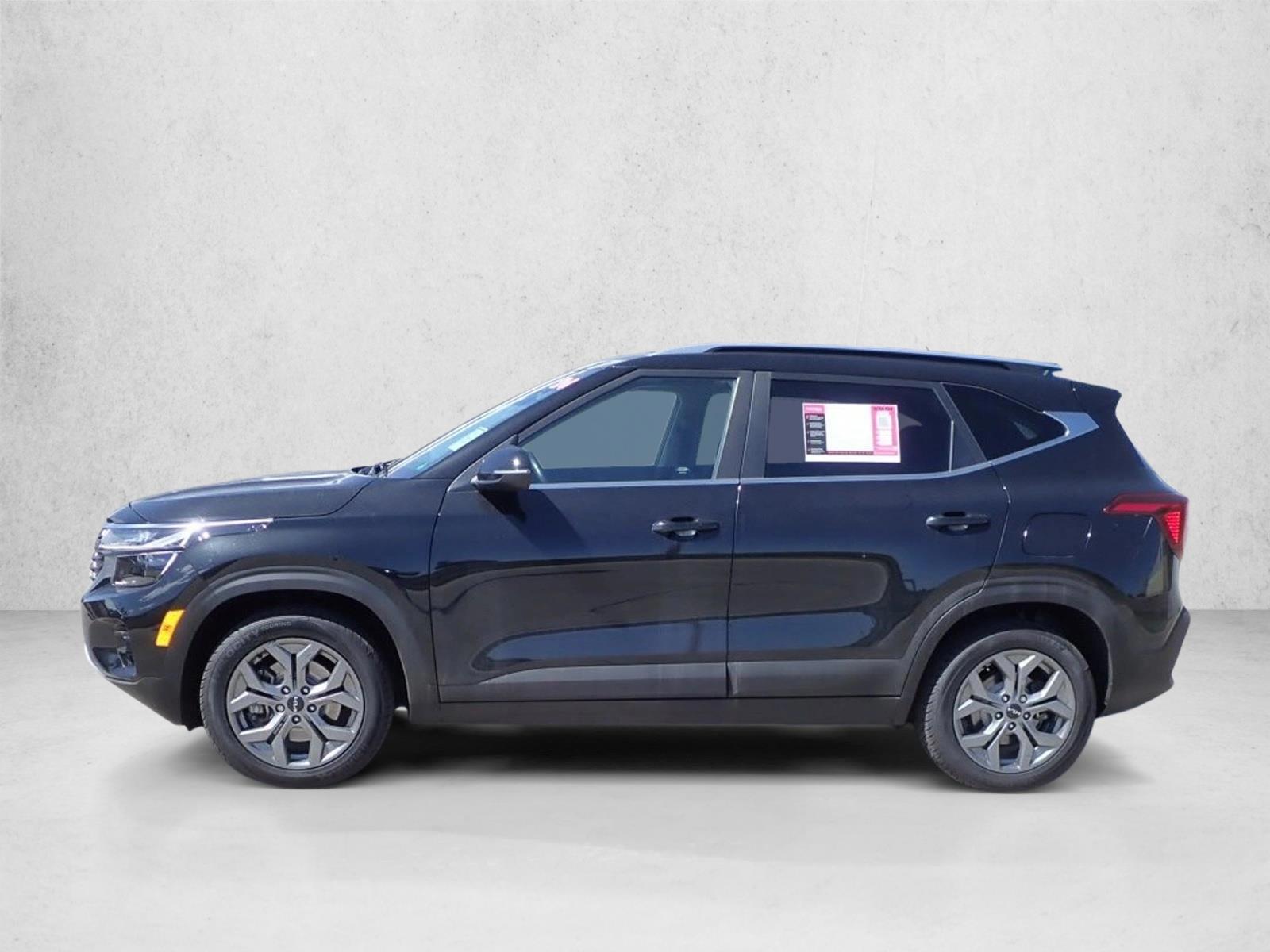 Thumbnail: 2024 Kia Seltos - 2