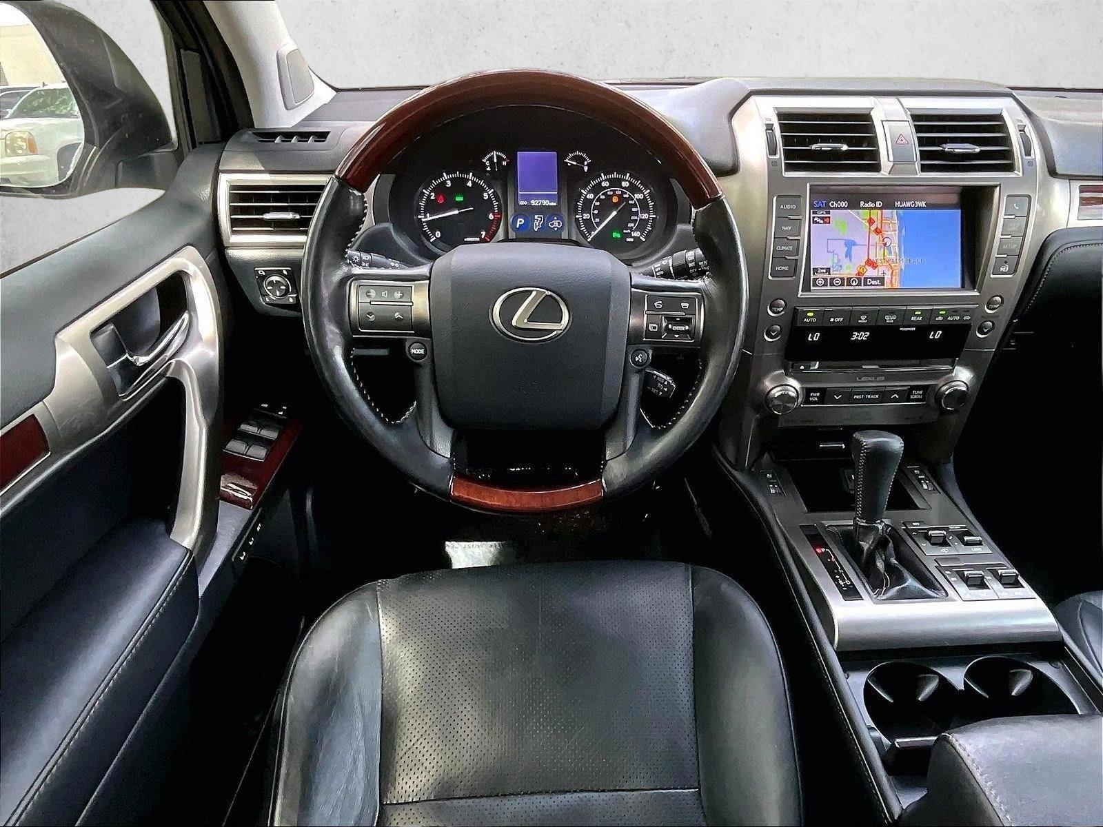 Thumbnail: 2016 Lexus GX - 3