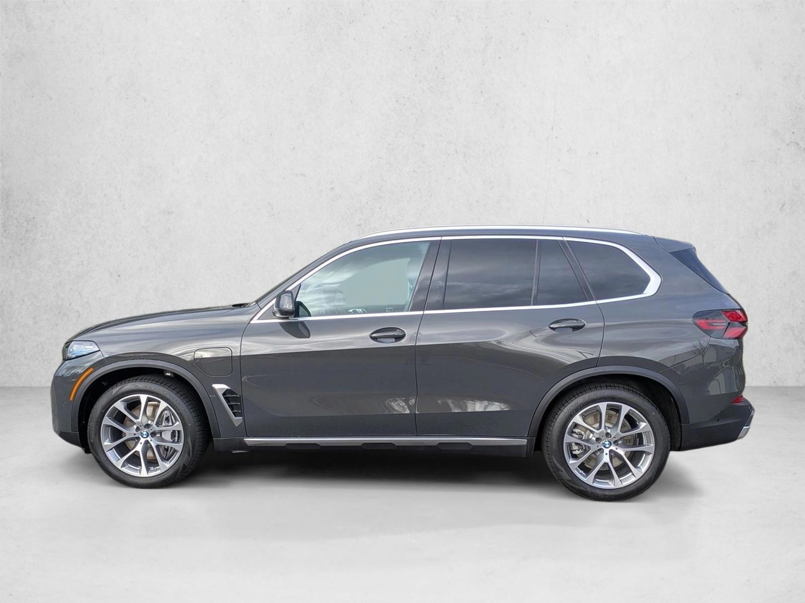 Thumbnail: 2026 BMW X5 - 2