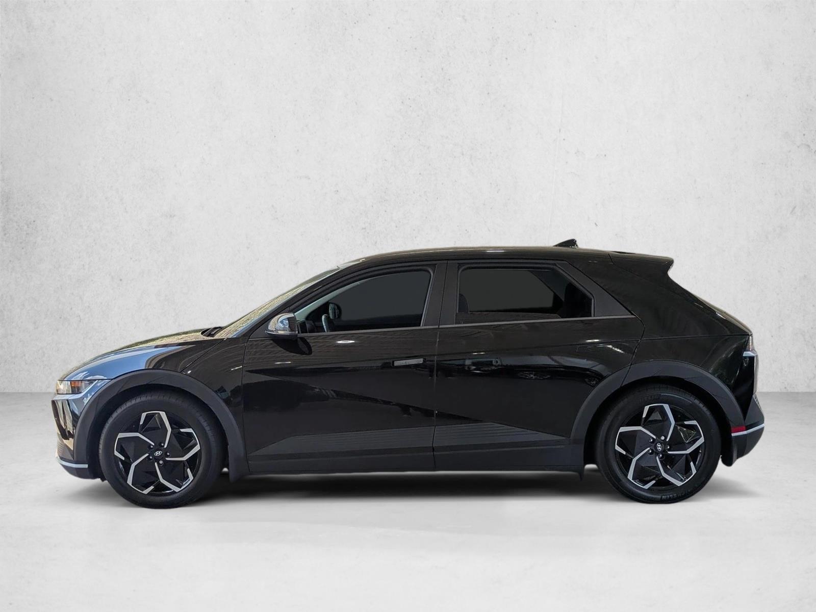 Thumbnail: 2022 Hyundai Ioniq 5 - 2
