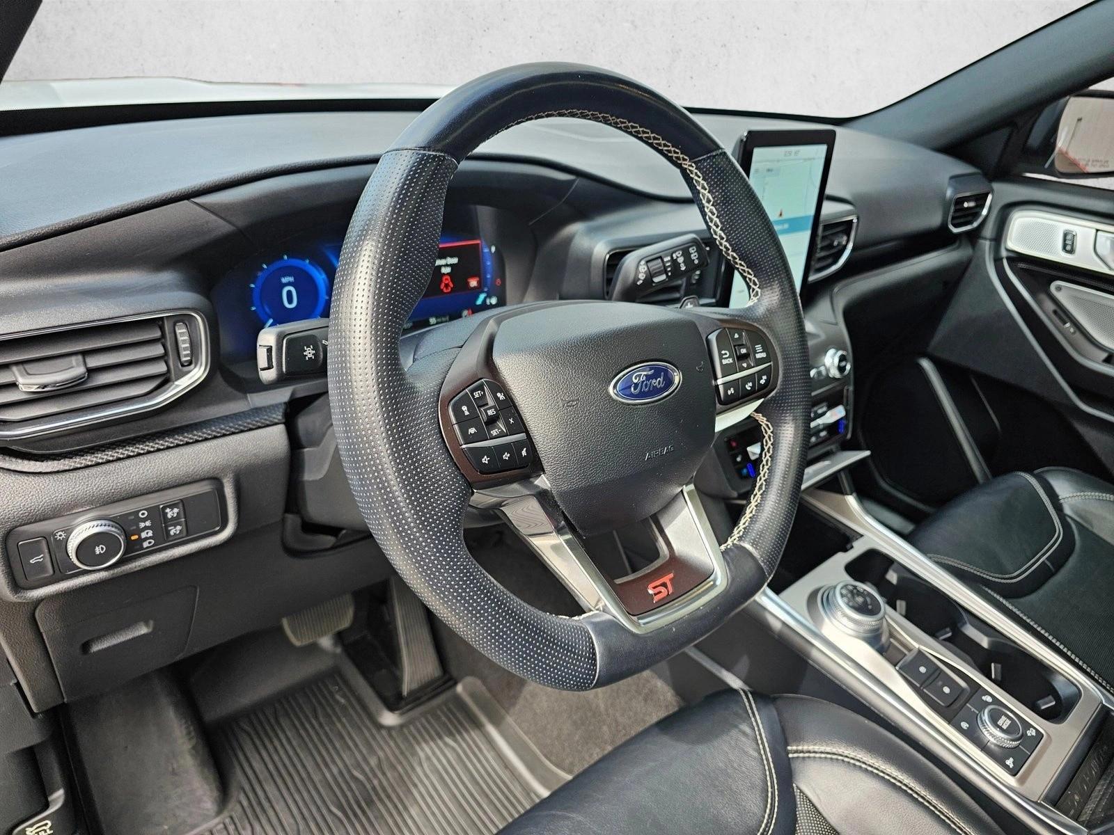 Thumbnail: 2020 Ford Explorer - 4