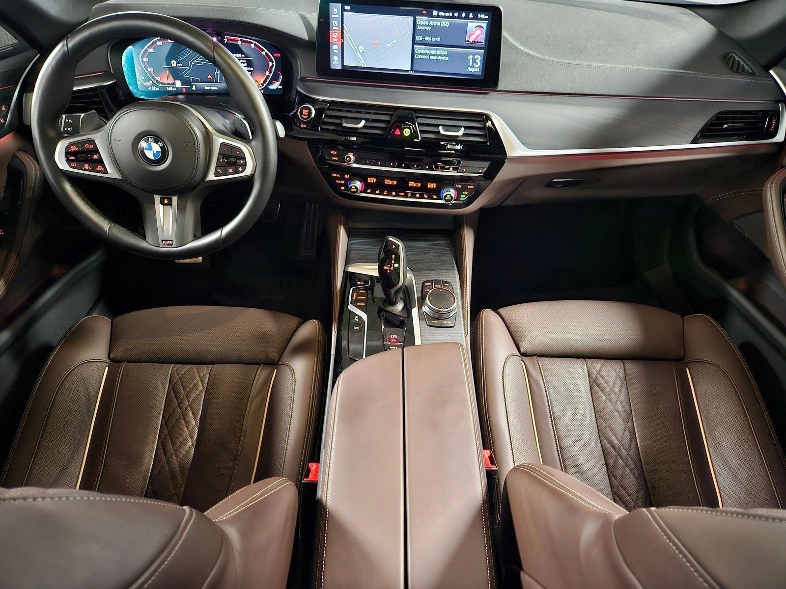 Thumbnail: 2023 BMW 5 Series - 3