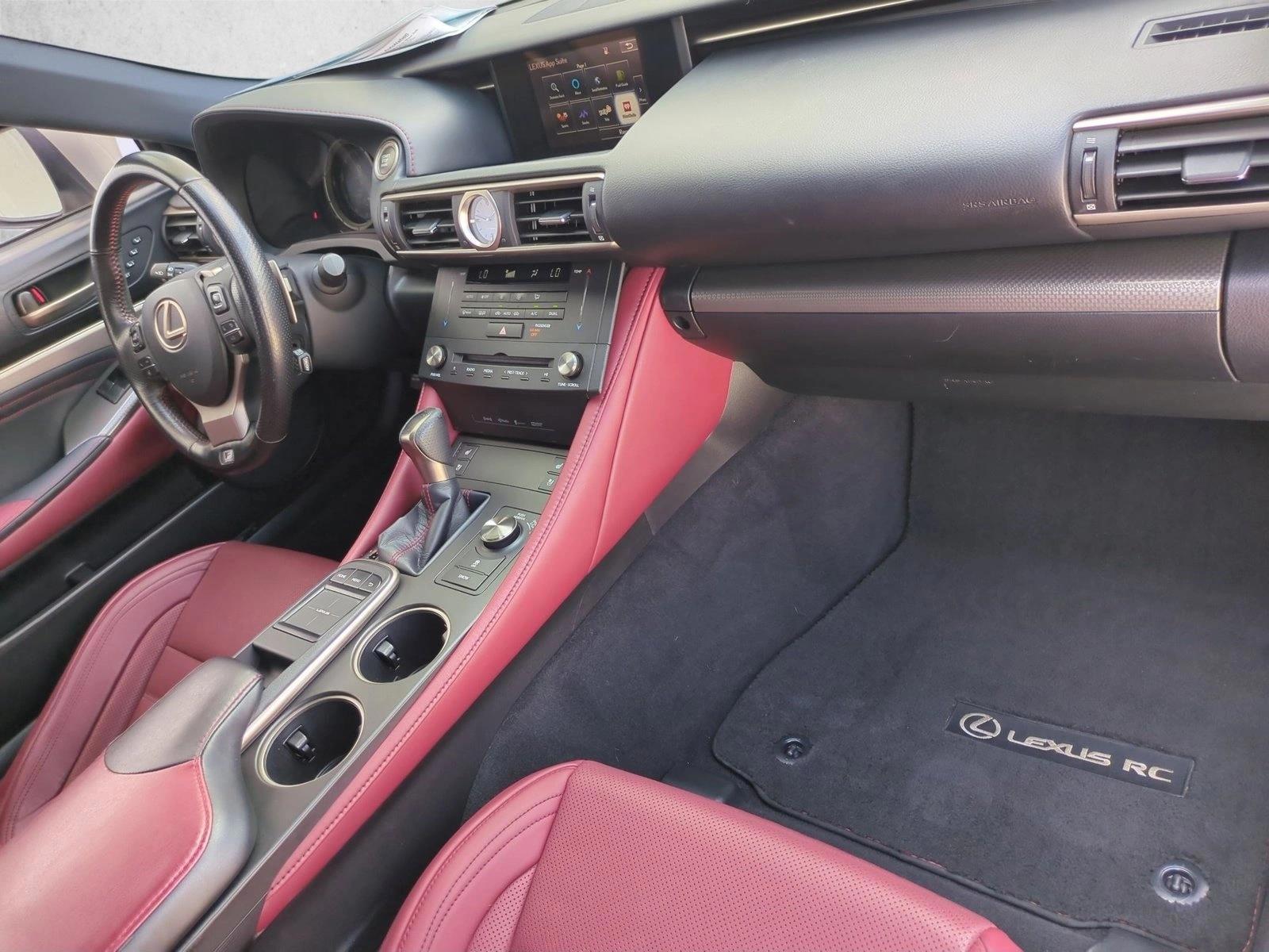 Thumbnail: 2017 Lexus RC - 3