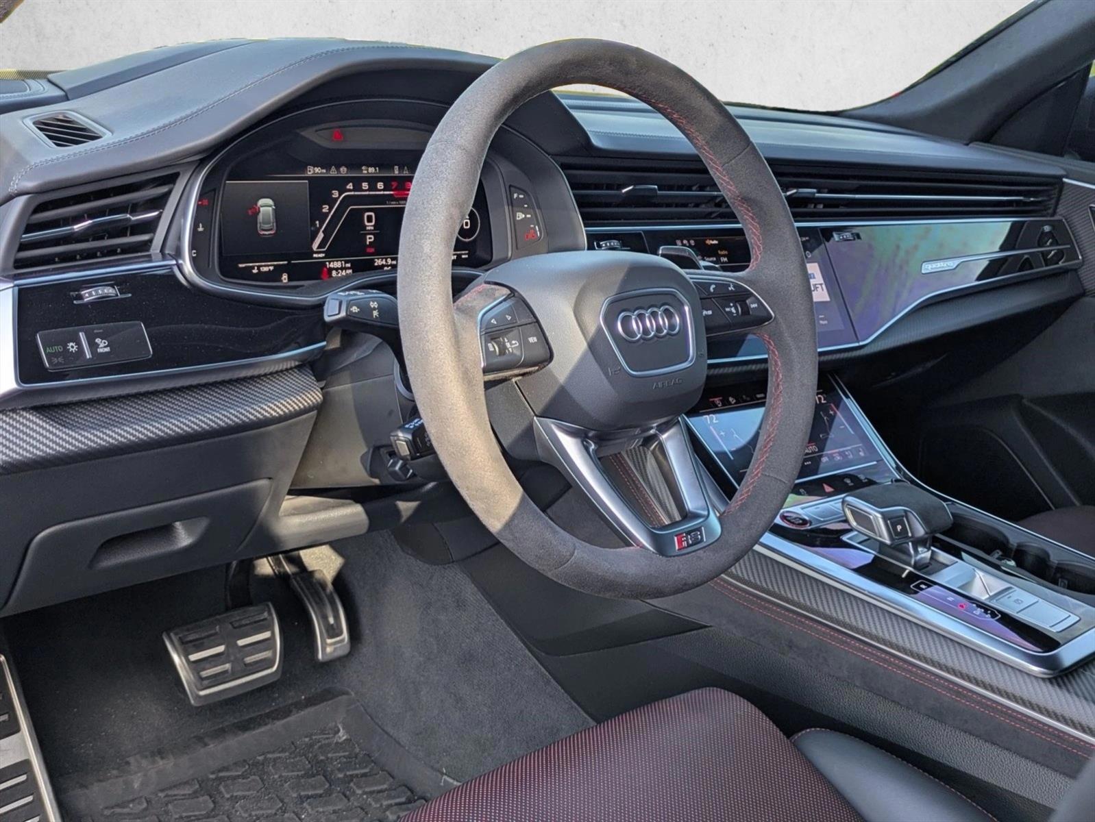 Thumbnail: 2025 Audi RS Q8 - 3