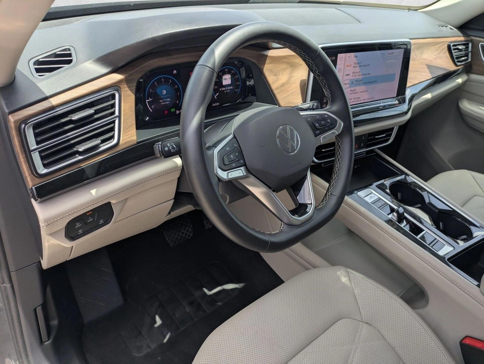 Thumbnail: 2025 Volkswagen Atlas - 3