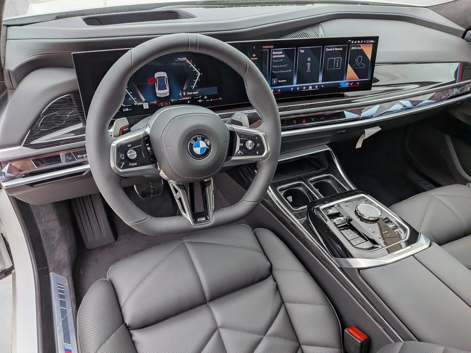 Thumbnail: 2026 BMW 7 Series - 3