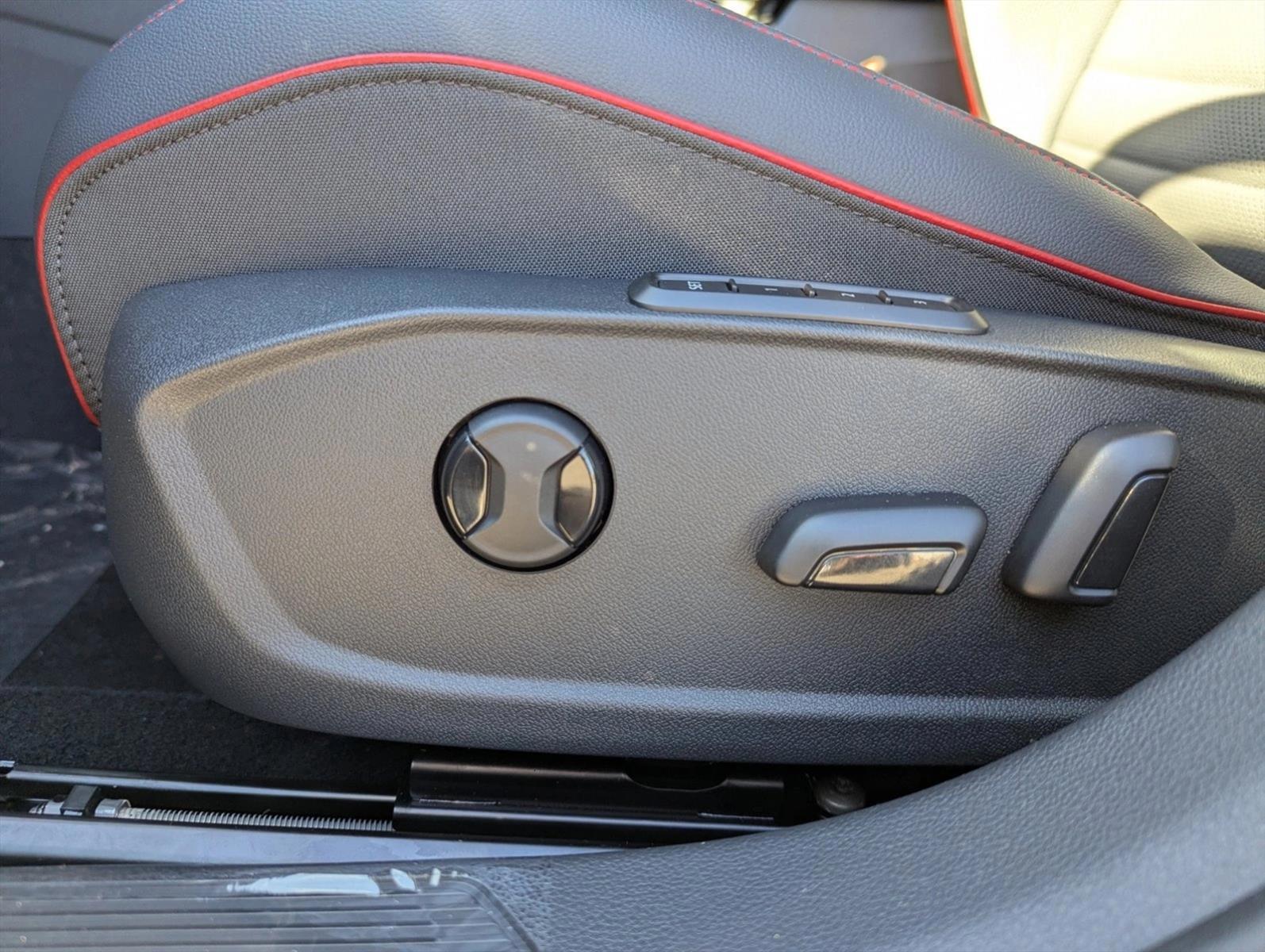 Thumbnail: 2026 Volkswagen Golf - 4