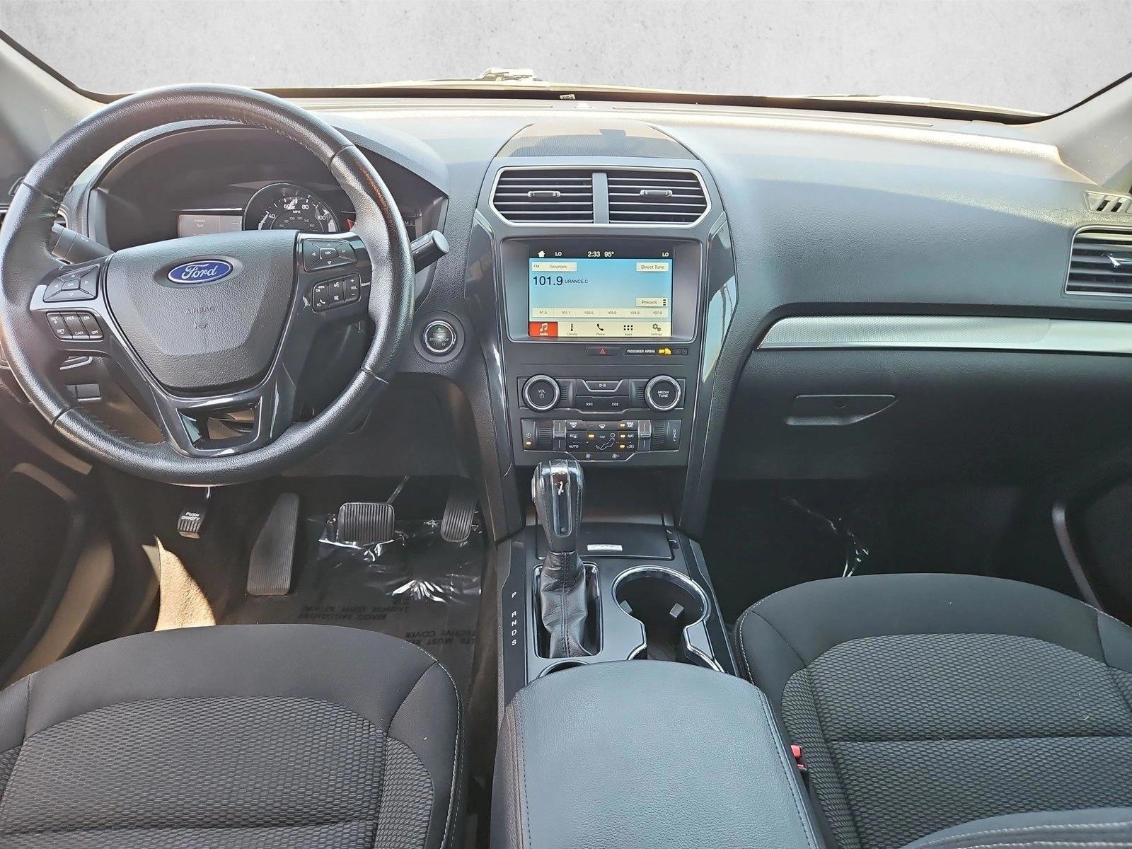 Thumbnail: 2018 Ford Explorer - 3