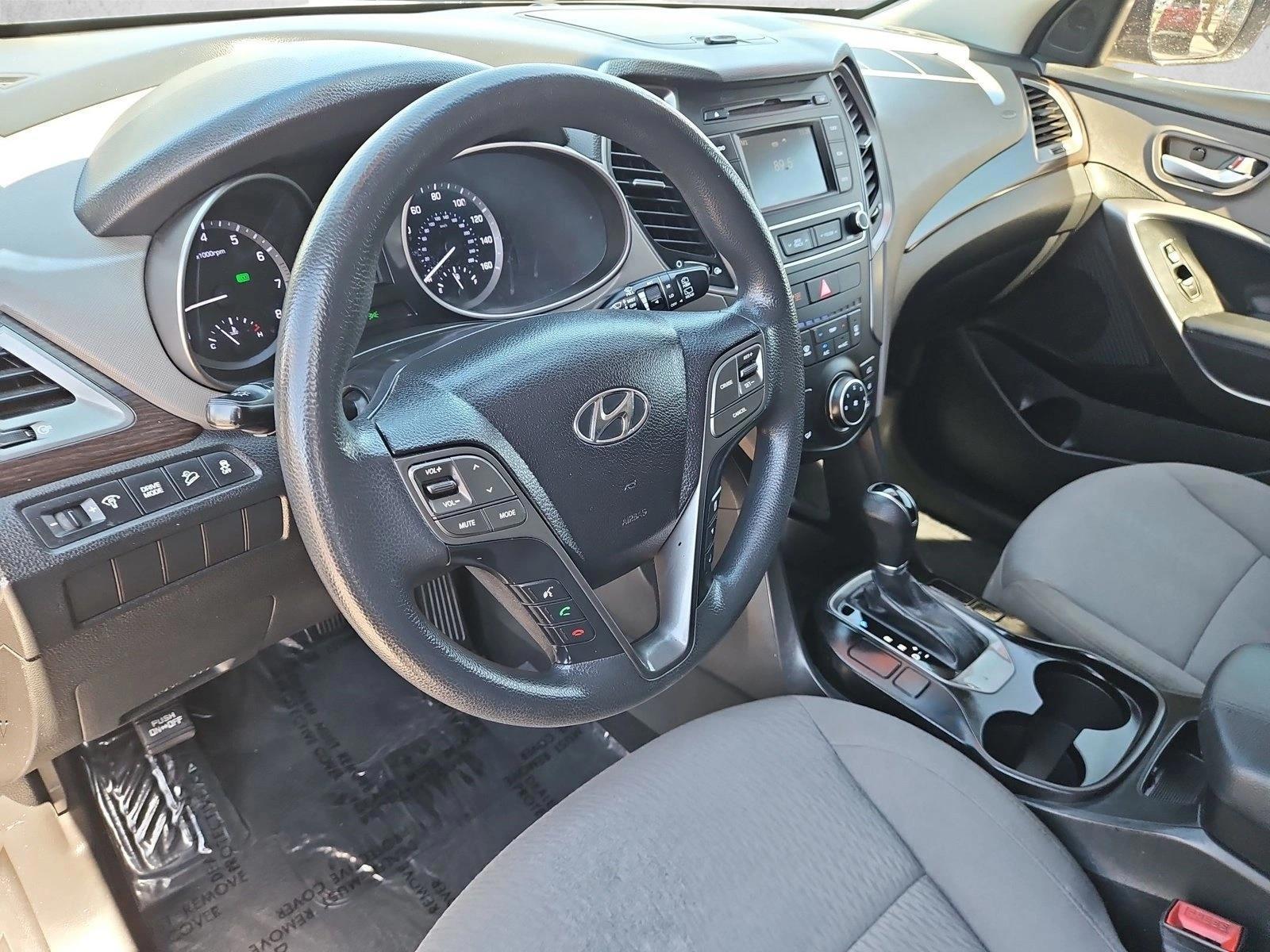 Thumbnail: 2018 Hyundai Santa Fe - 3