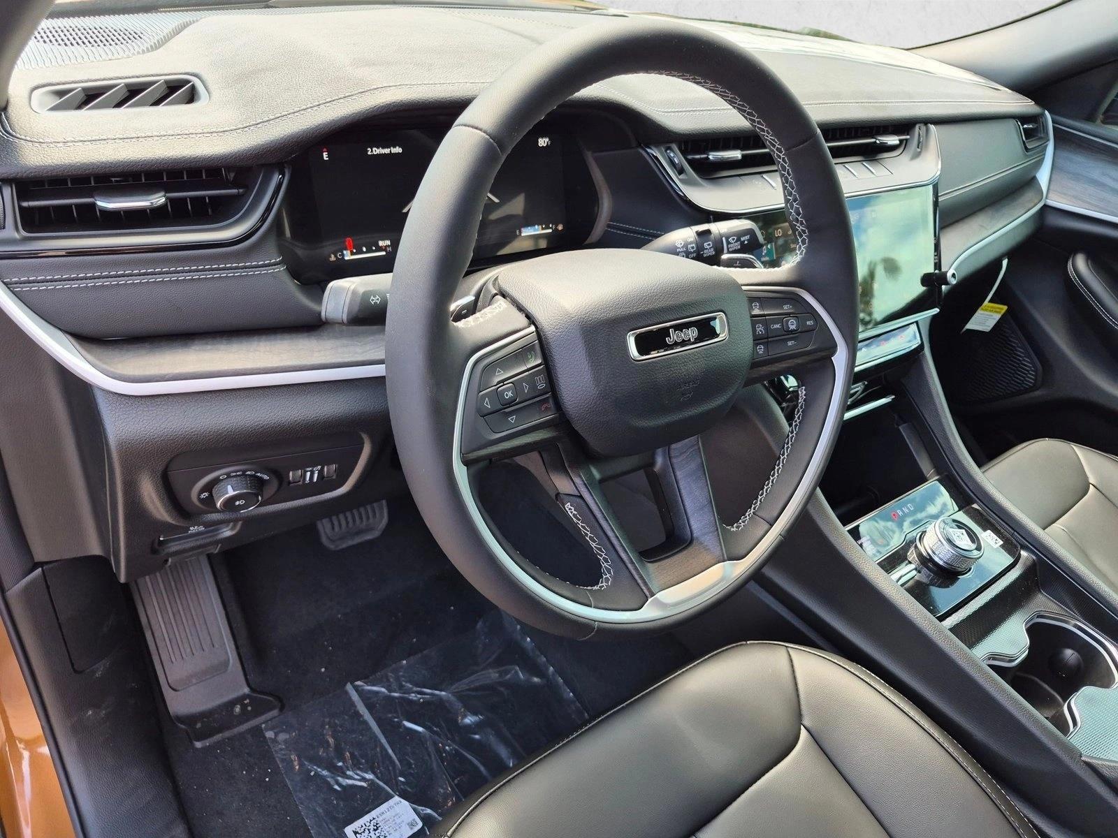 Thumbnail: 2026 Jeep Grand Cherokee L - 3