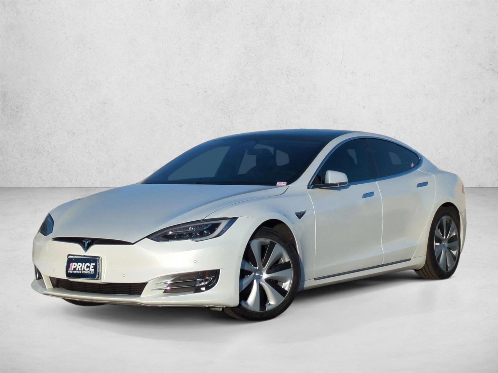 Thumbnail: 2020 Tesla Model S - 1