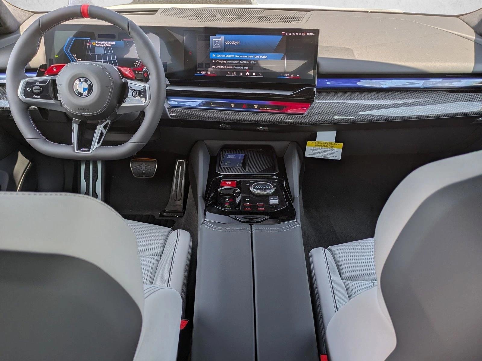 Thumbnail: 2027 BMW M5 - 3